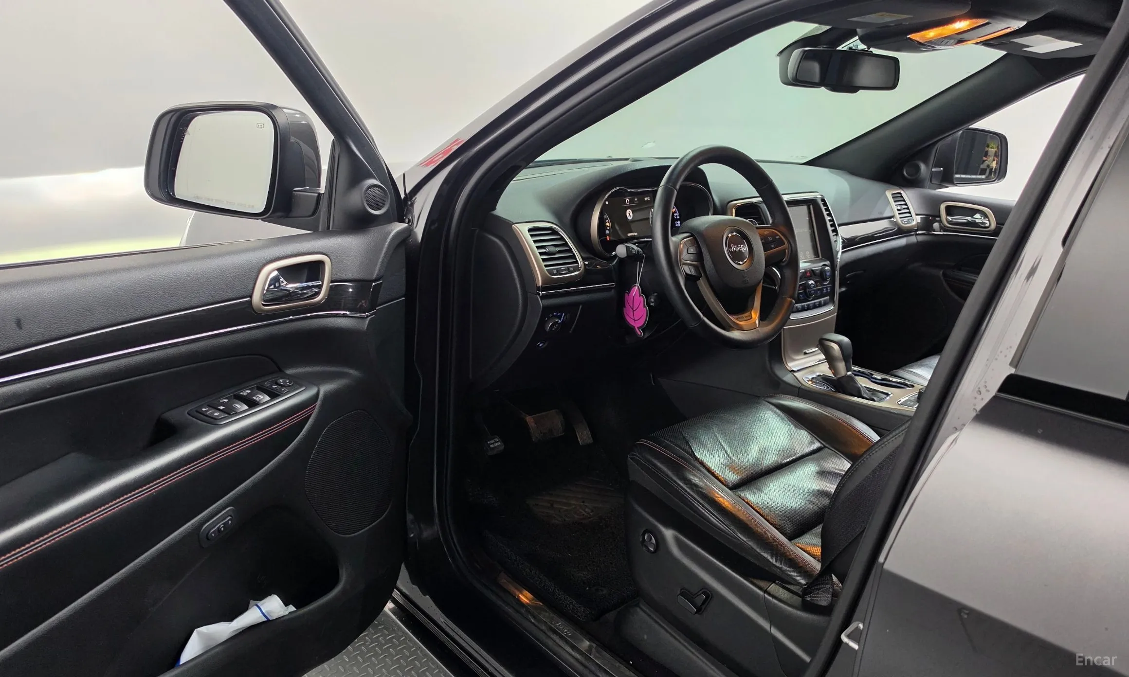 Jeep Grand Cherokee превью 10