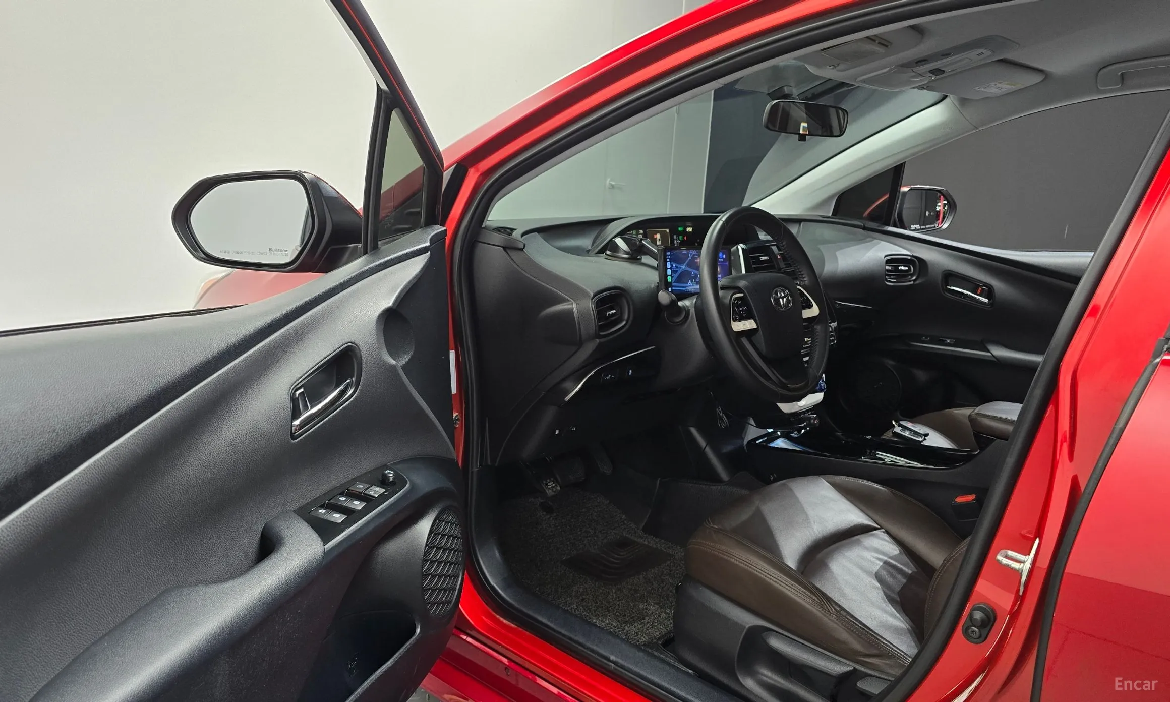 Toyota Prius 4th Generation превью 10
