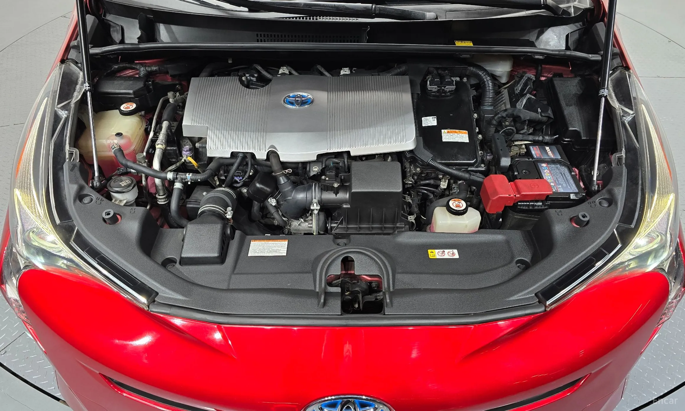 Toyota Prius 4th Generation превью 6
