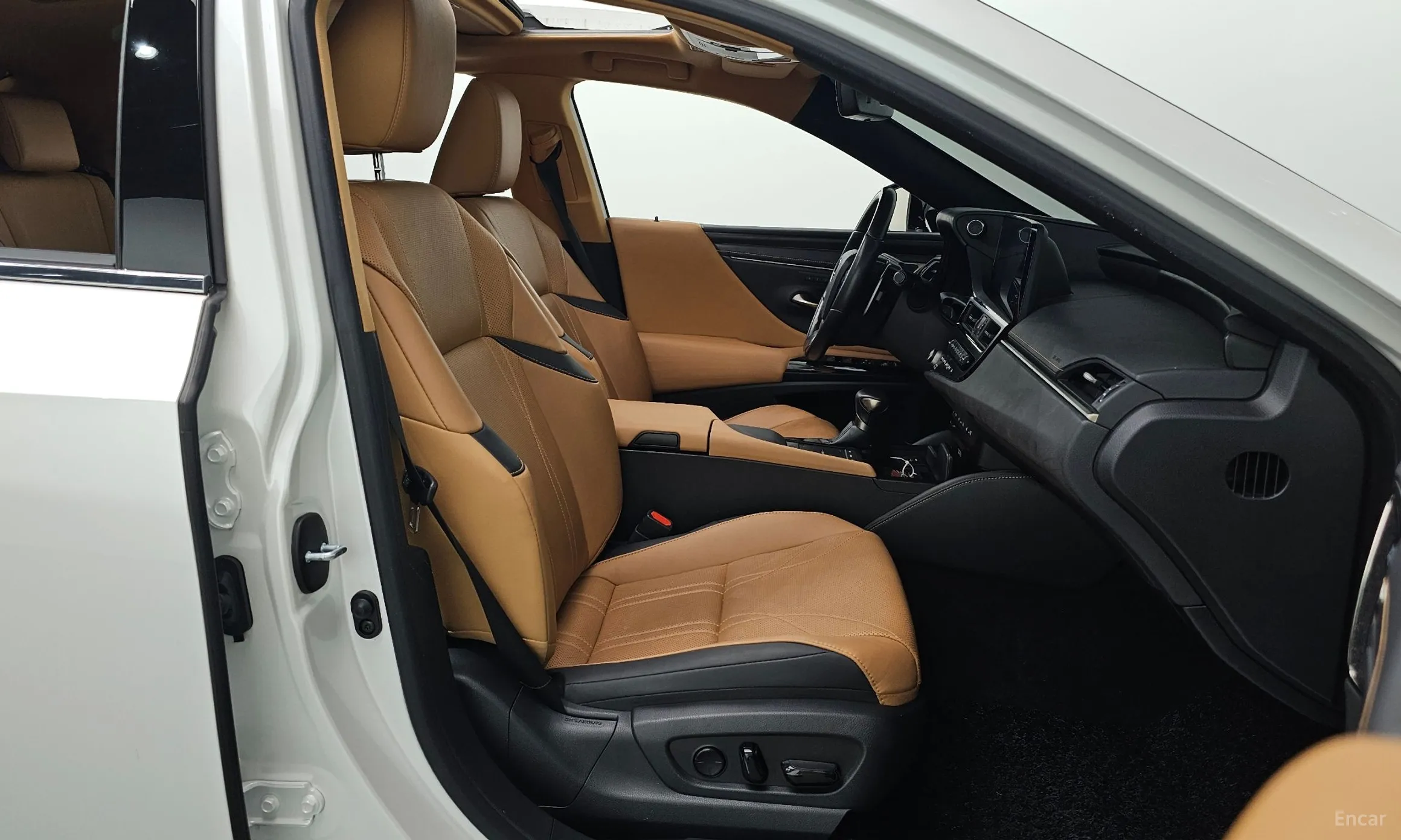 Lexus ES300h 7th Generation превью 10