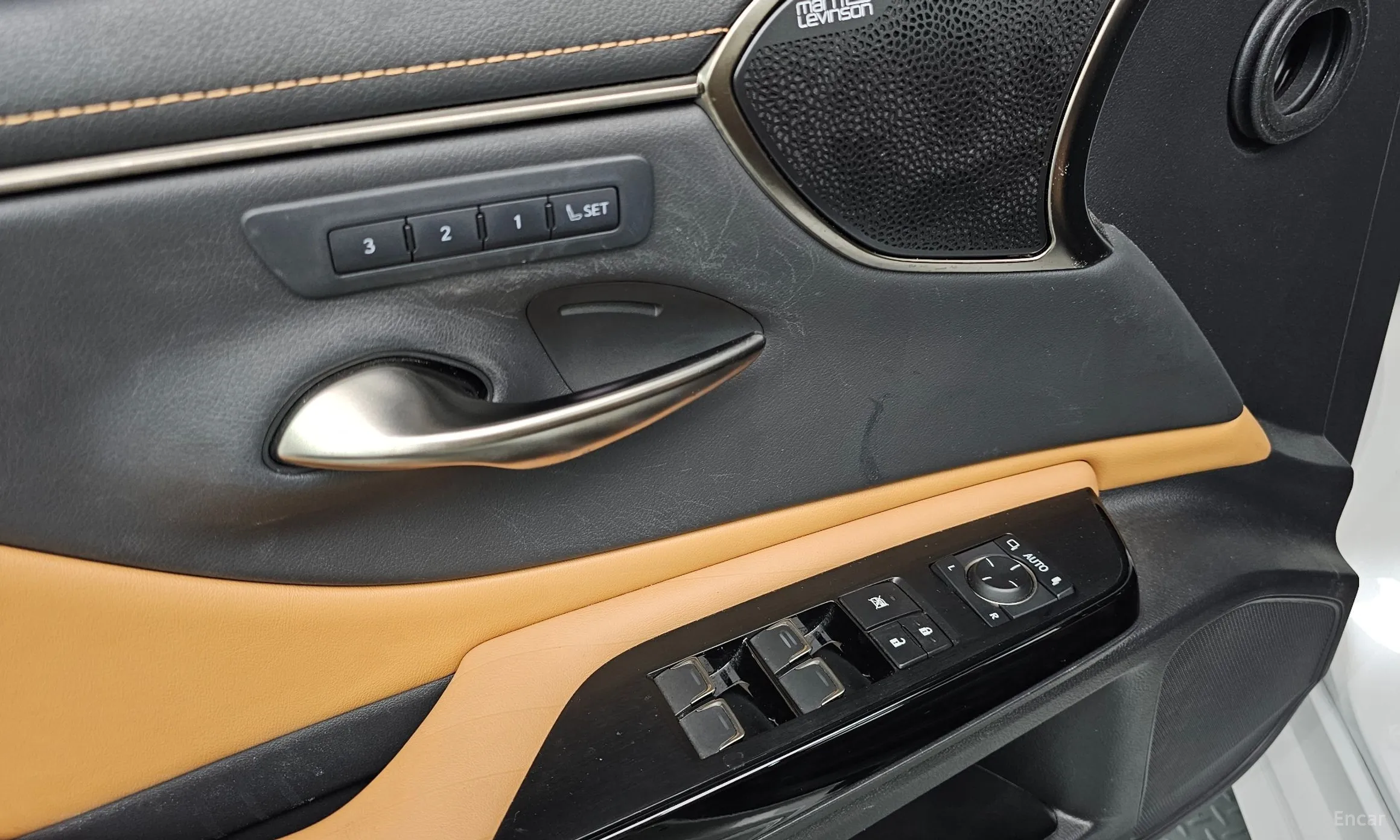 Lexus ES300h 7th Generation превью 17