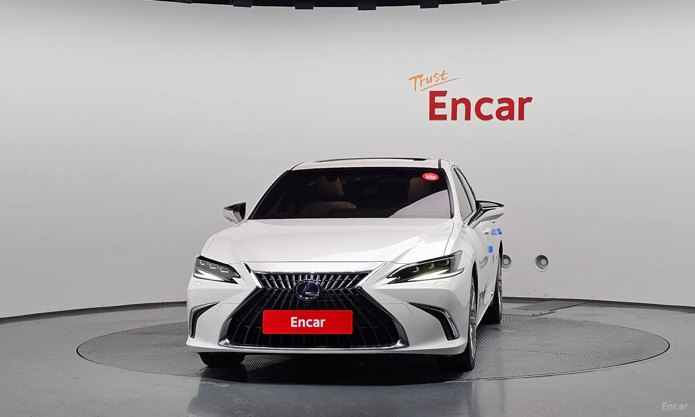 Lexus ES300h 7th Generation превью 3