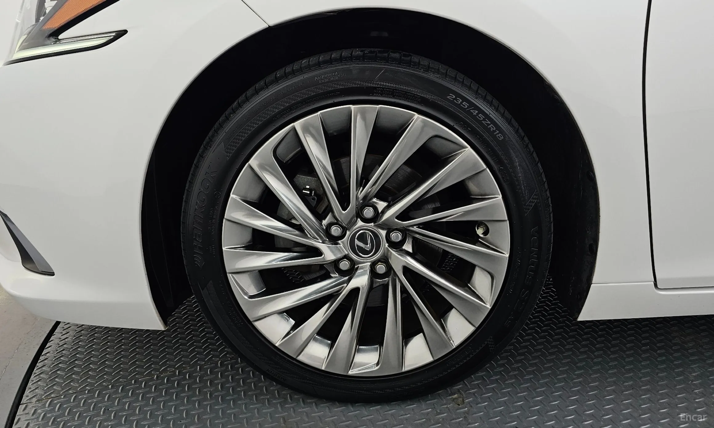 Lexus ES300h 7th Generation превью 5