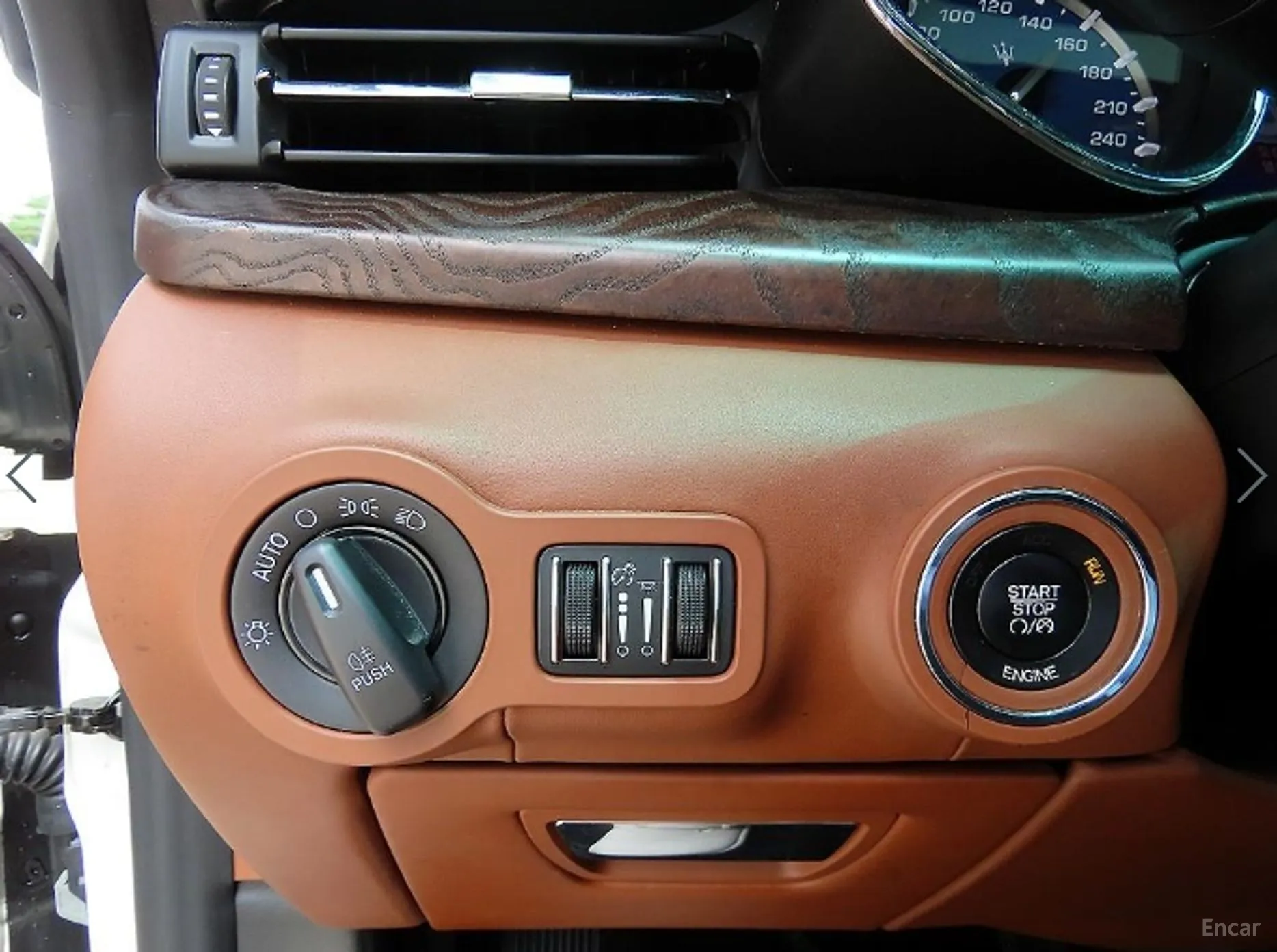 Maserati Quattroporte превью 12