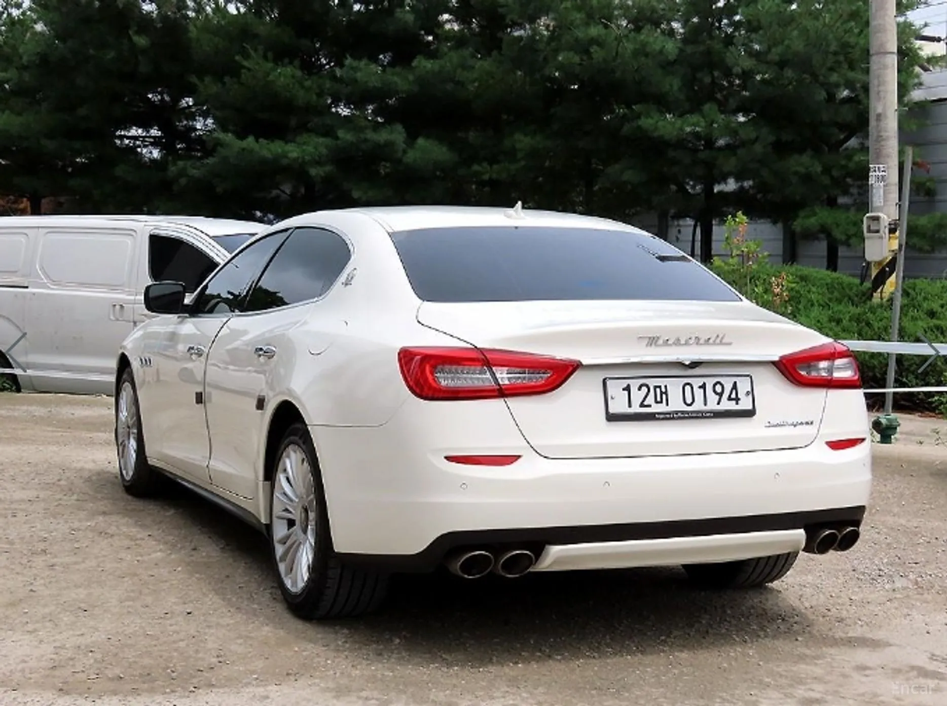 Maserati Quattroporte превью 3