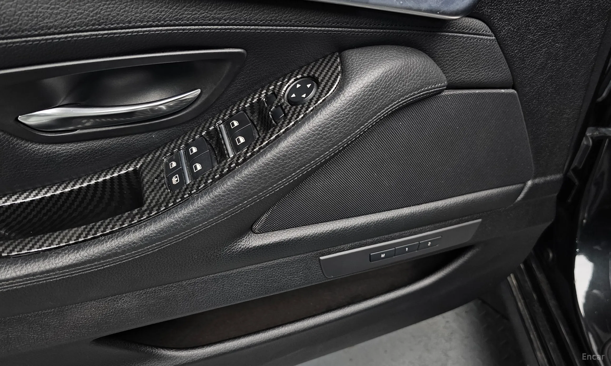 BMW 5 Series (F10) превью 18
