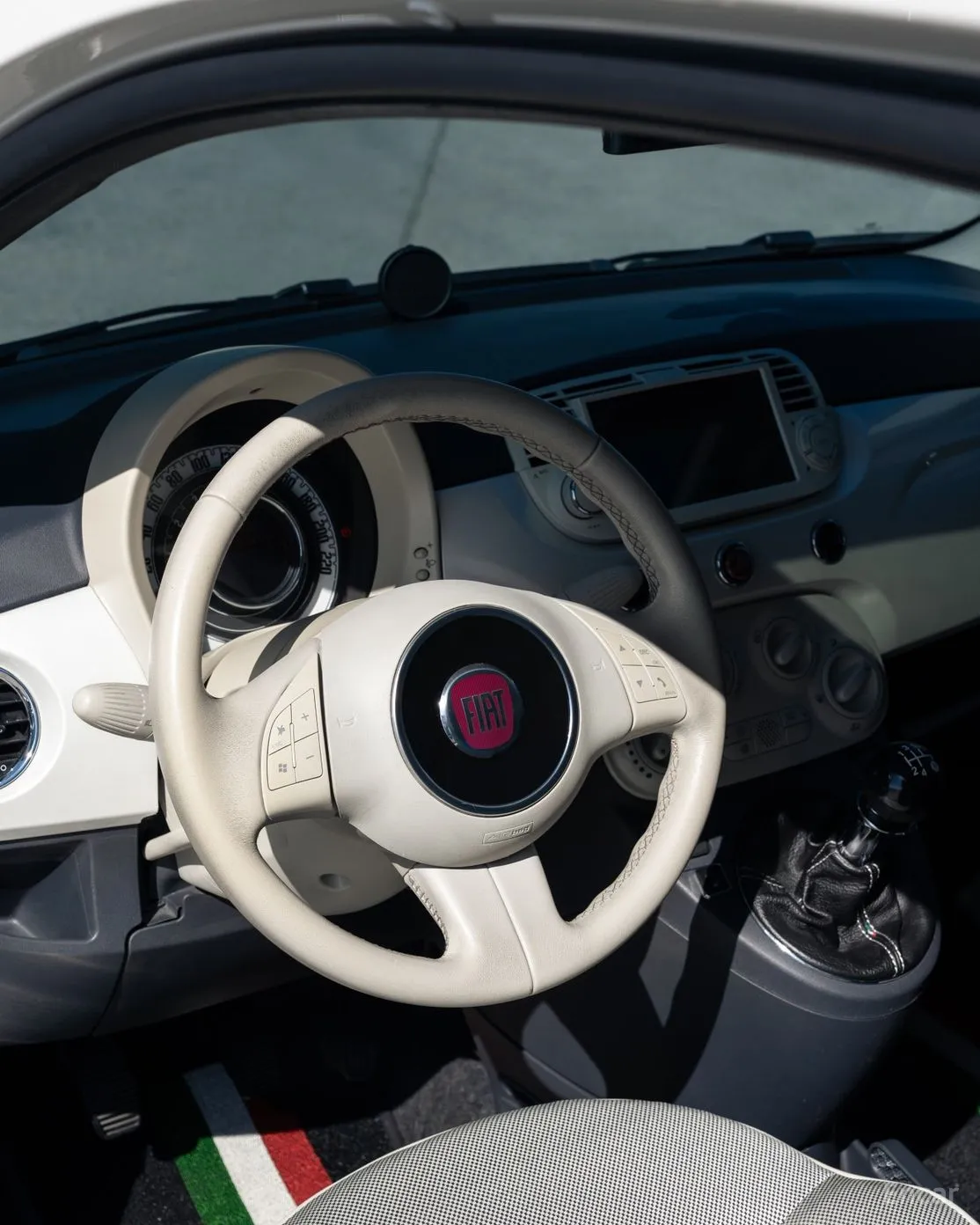 Fiat 500 превью 13