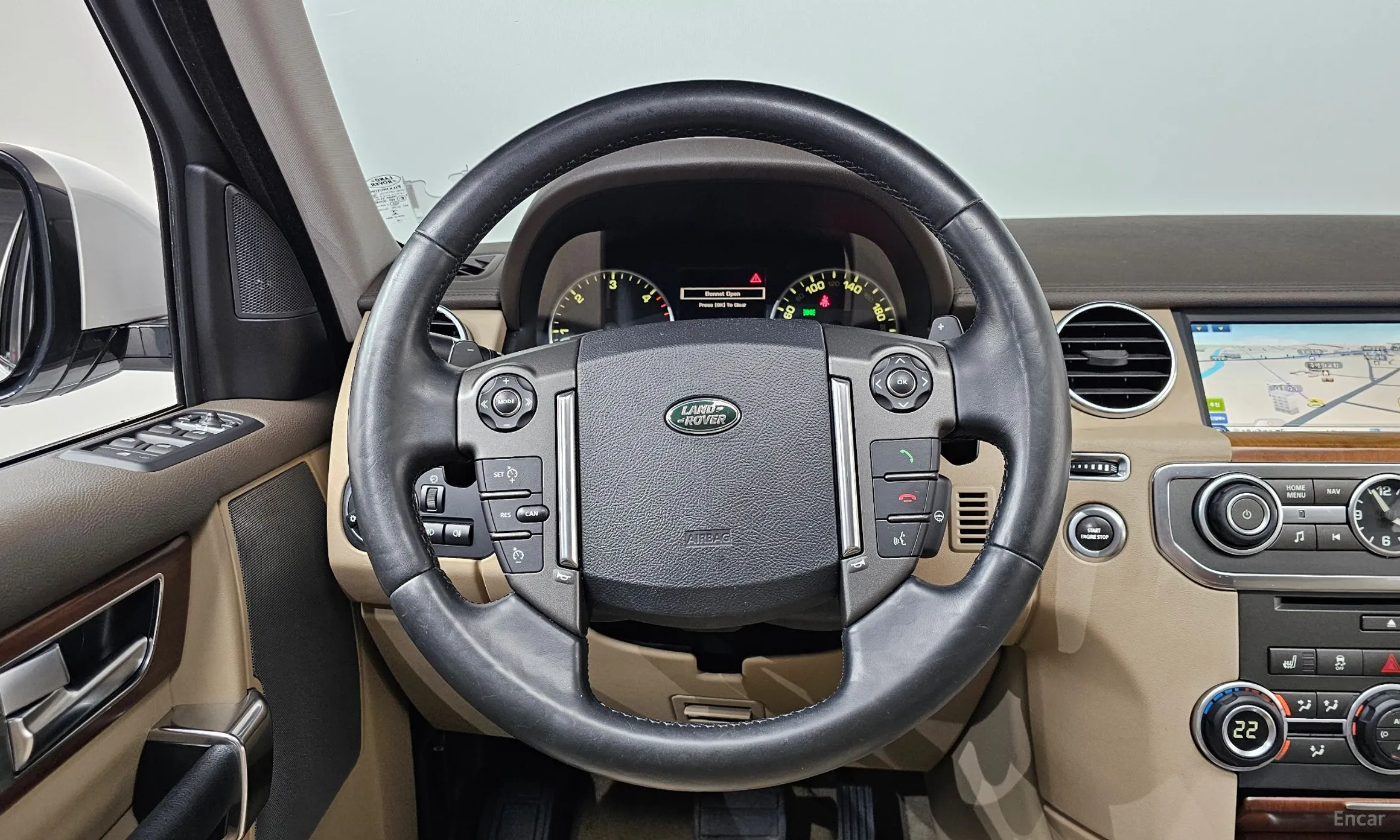 Land Rover Discovery 4 превью 13