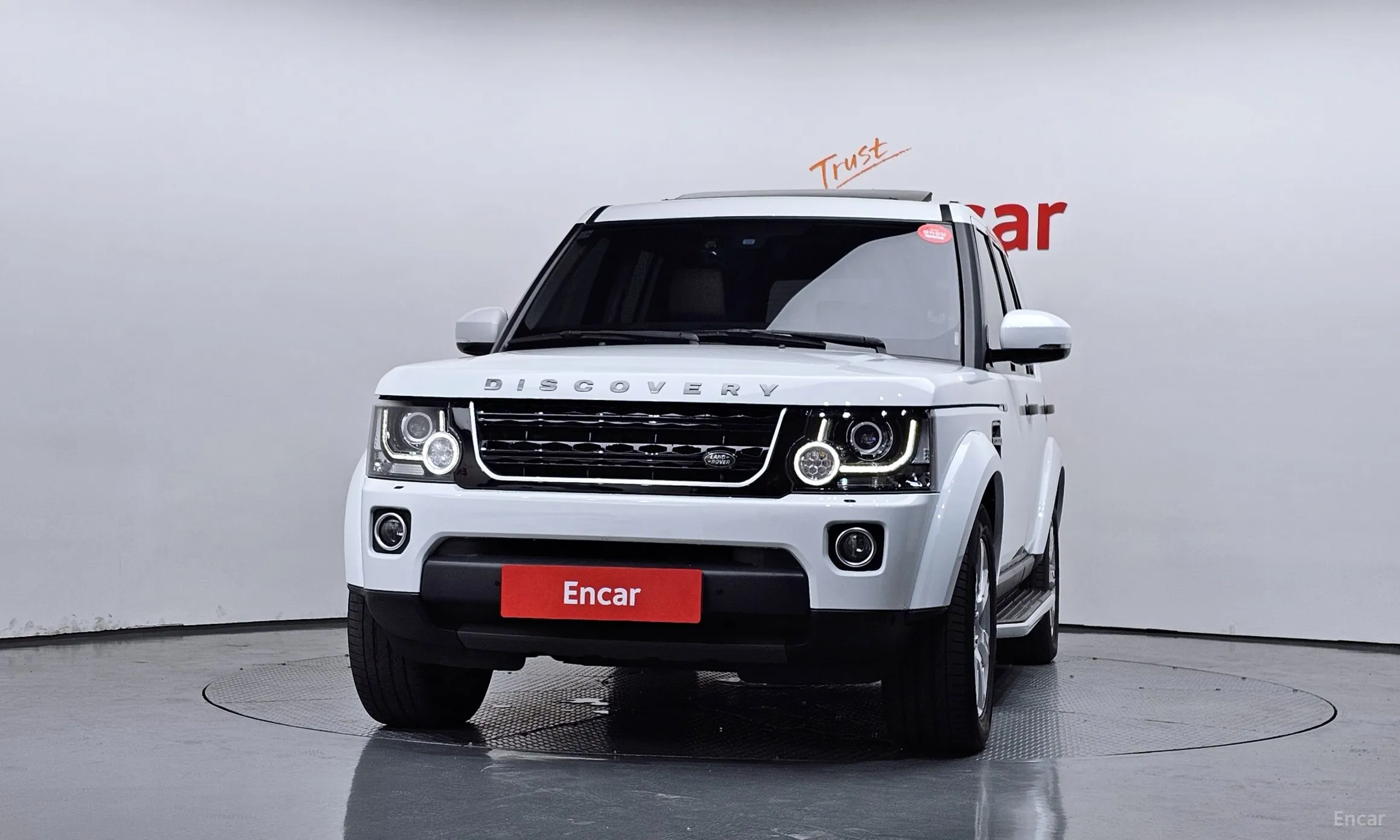 Land Rover Discovery 4 превью 3