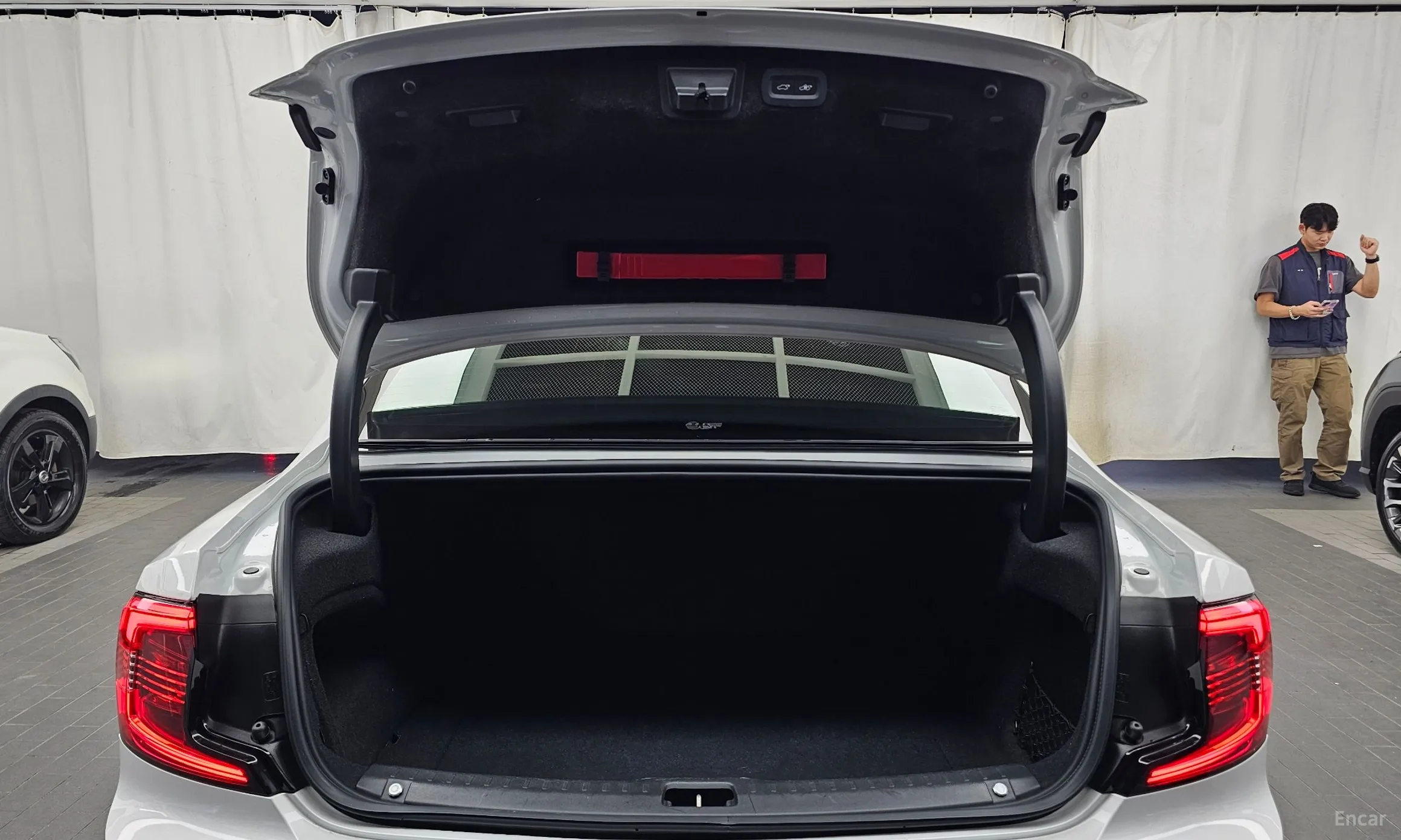 Volvo S90 превью 20