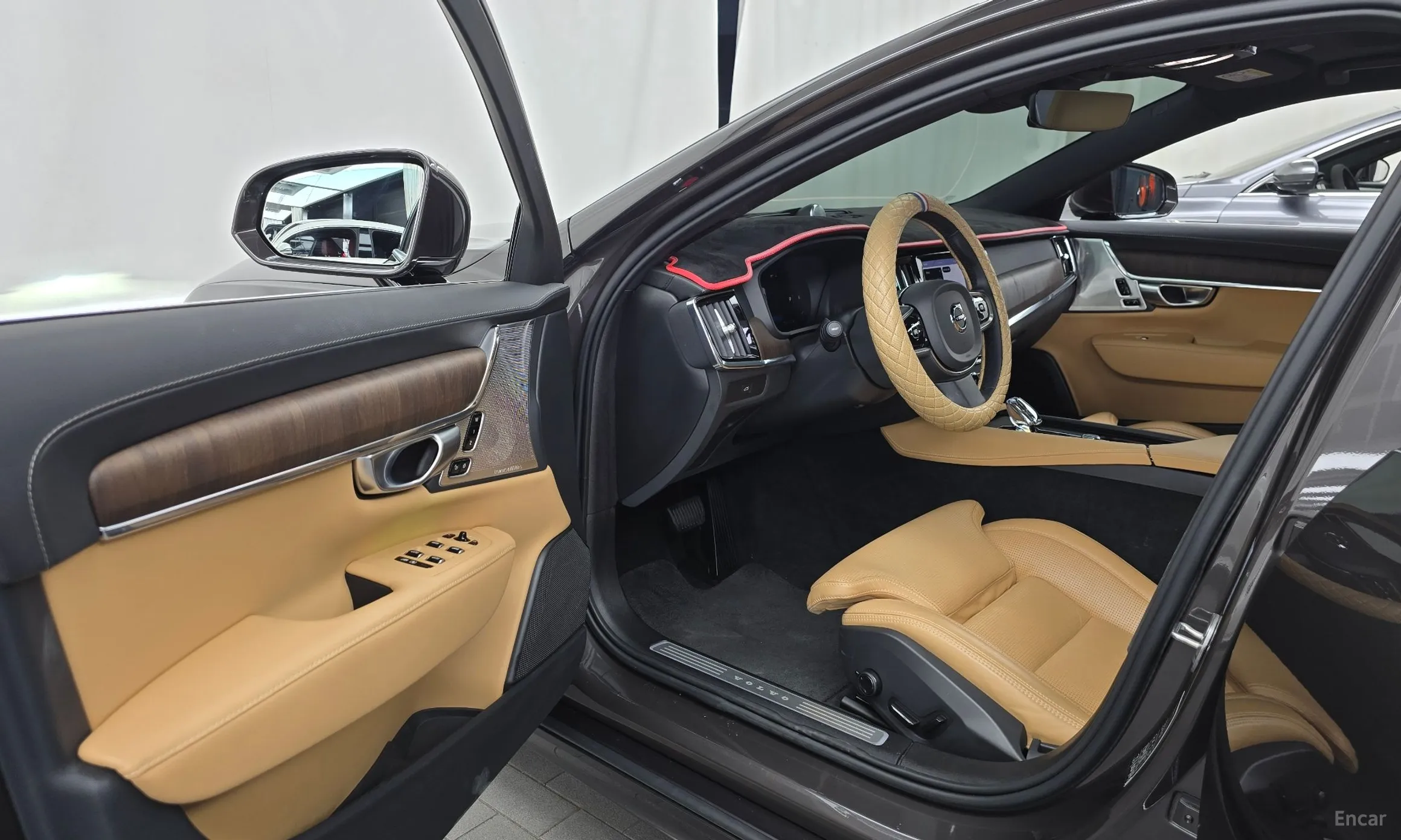 Volvo S90 превью 10
