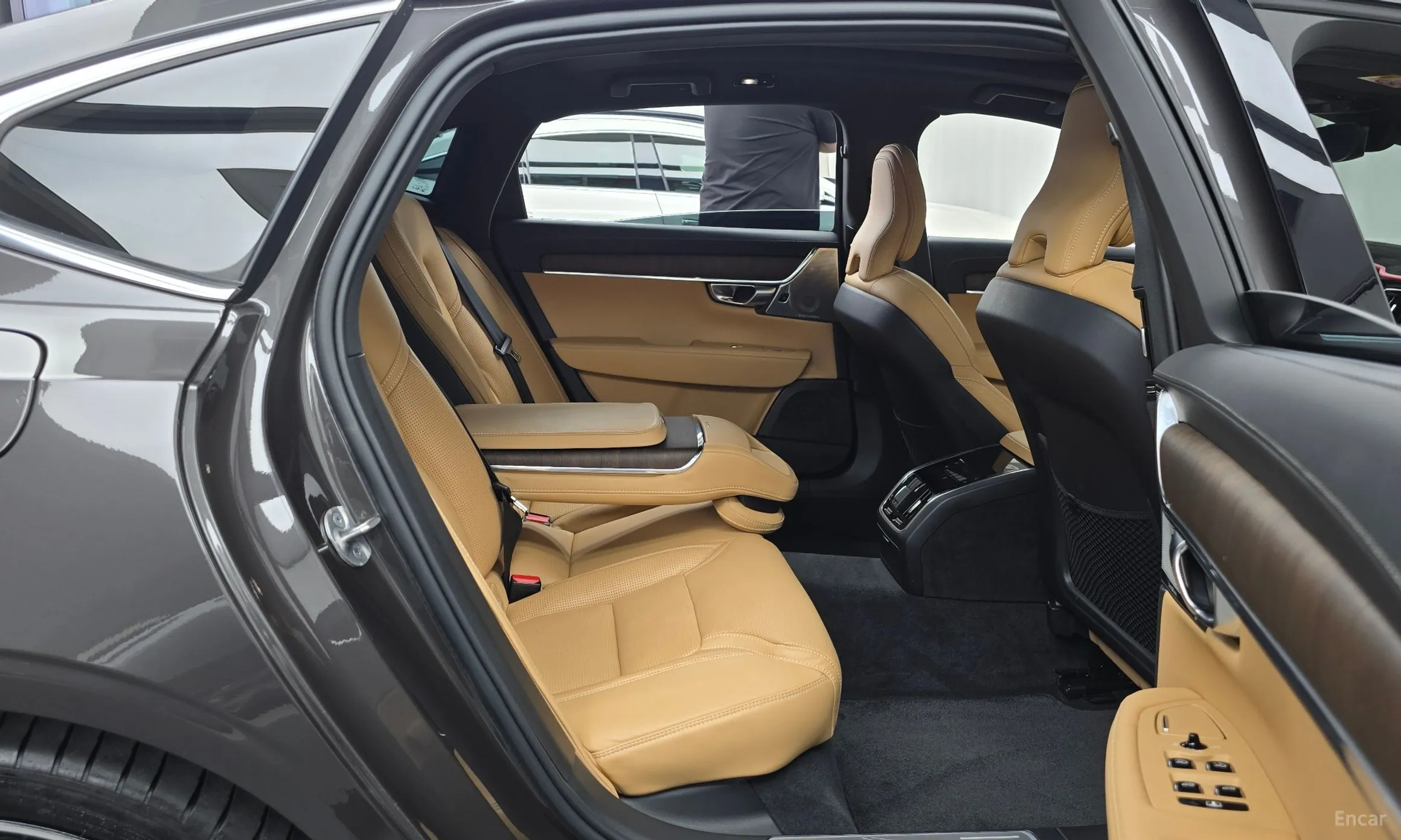 Volvo S90 превью 11
