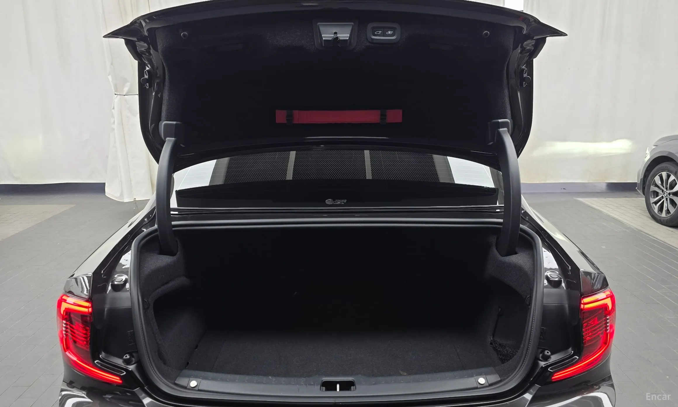 Volvo S90 превью 20