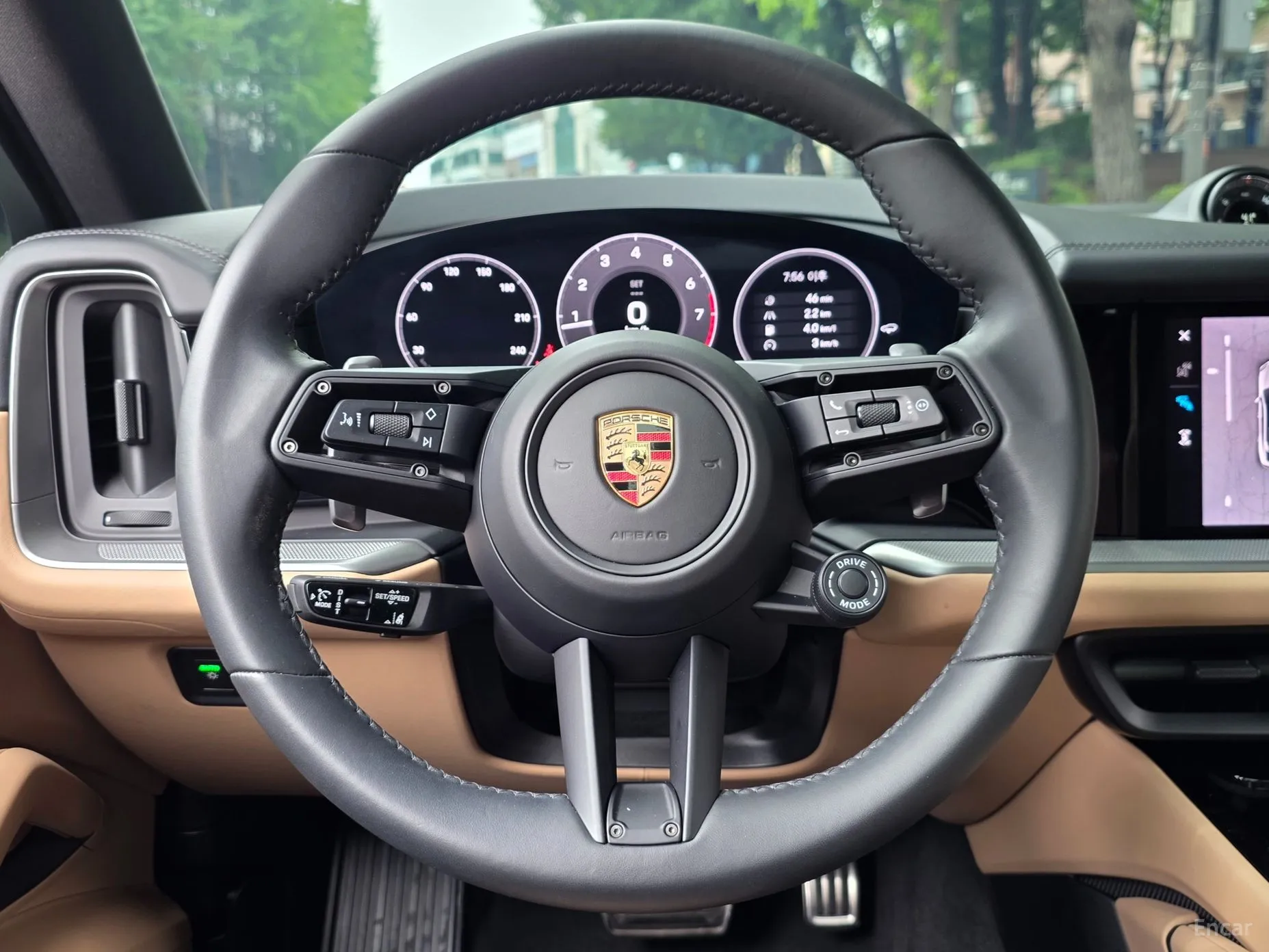 Porsche Cayenne (PO536) превью 16