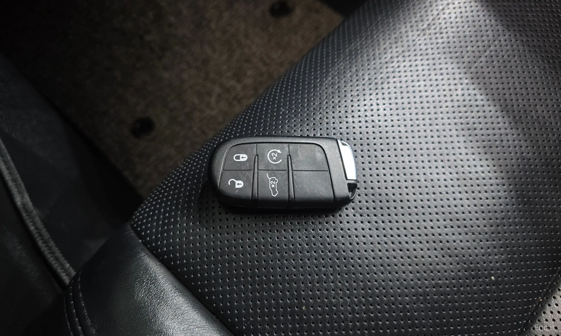 Jeep Grand Cherokee превью 18