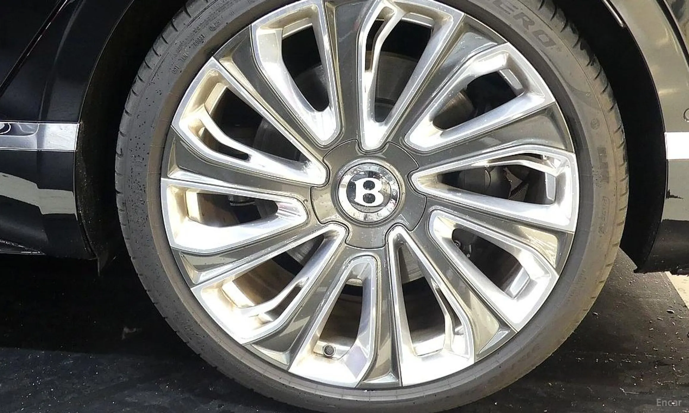 Bentley Flying Spur 4th Generation превью 5