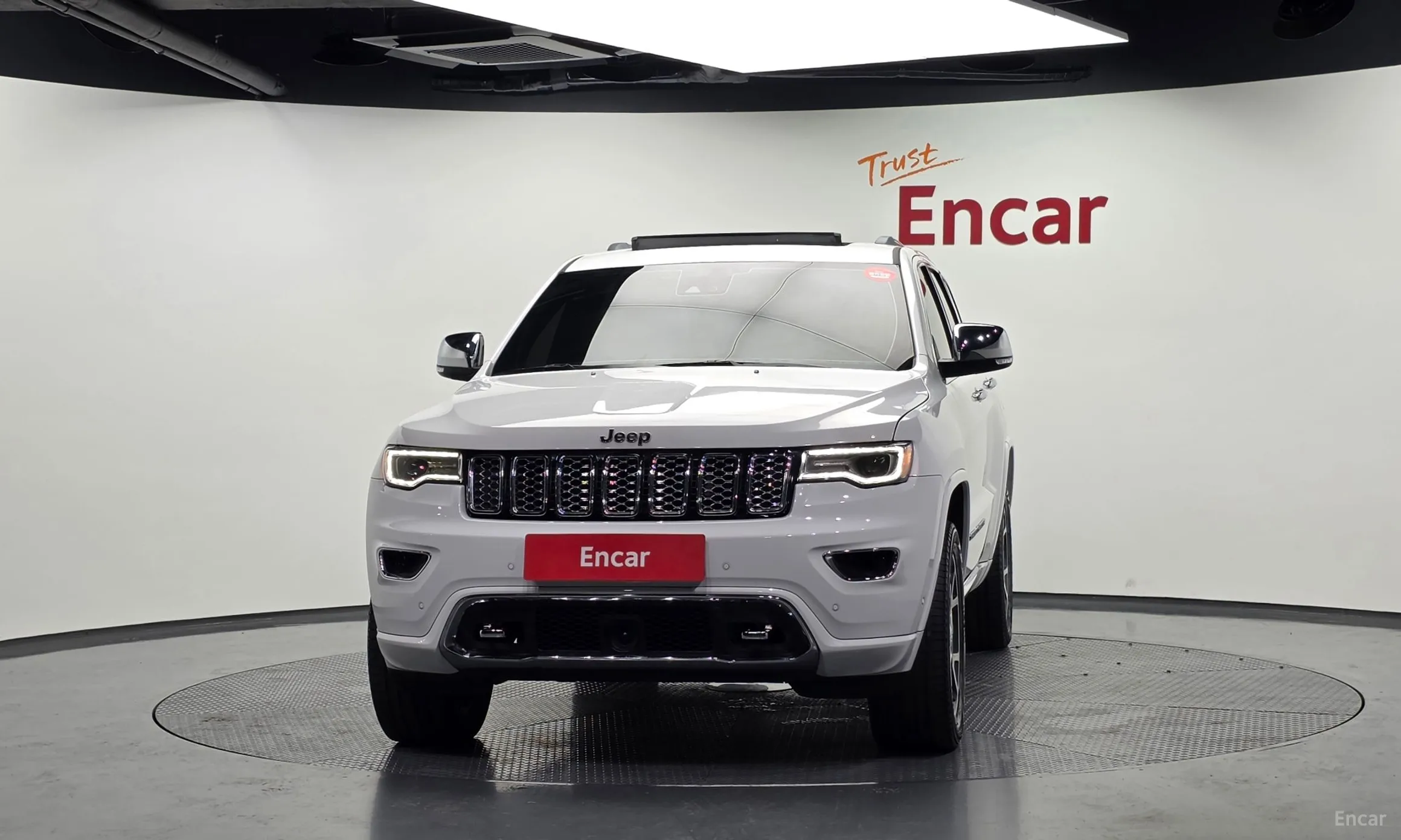 Jeep Grand Cherokee превью 3