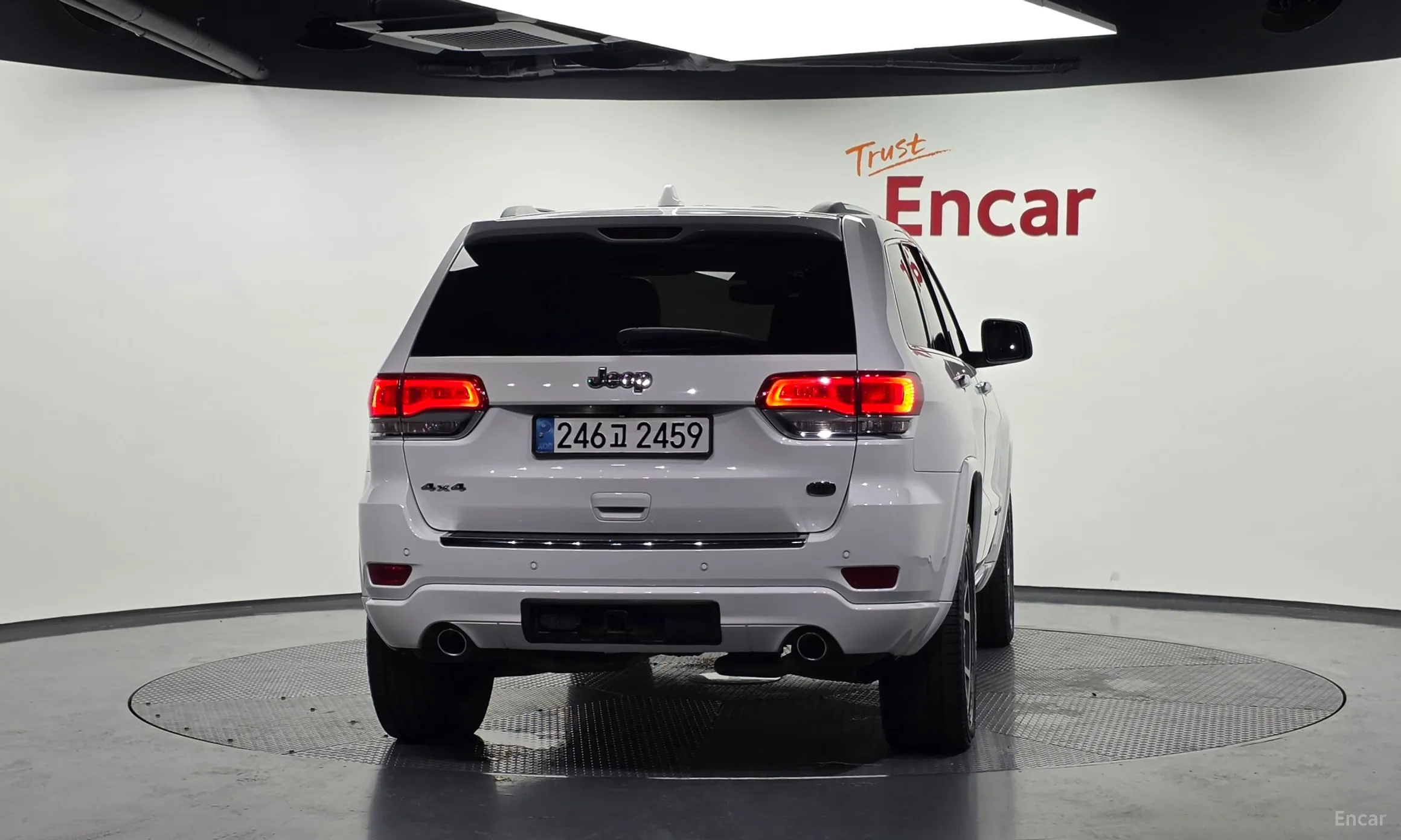 Jeep Grand Cherokee превью 4