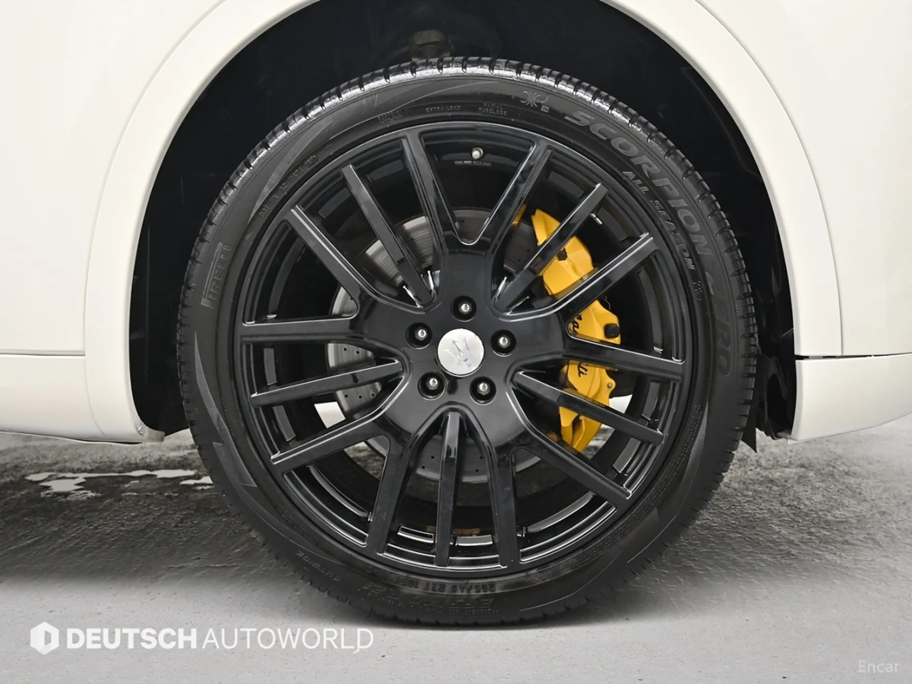 Maserati Levante превью 17