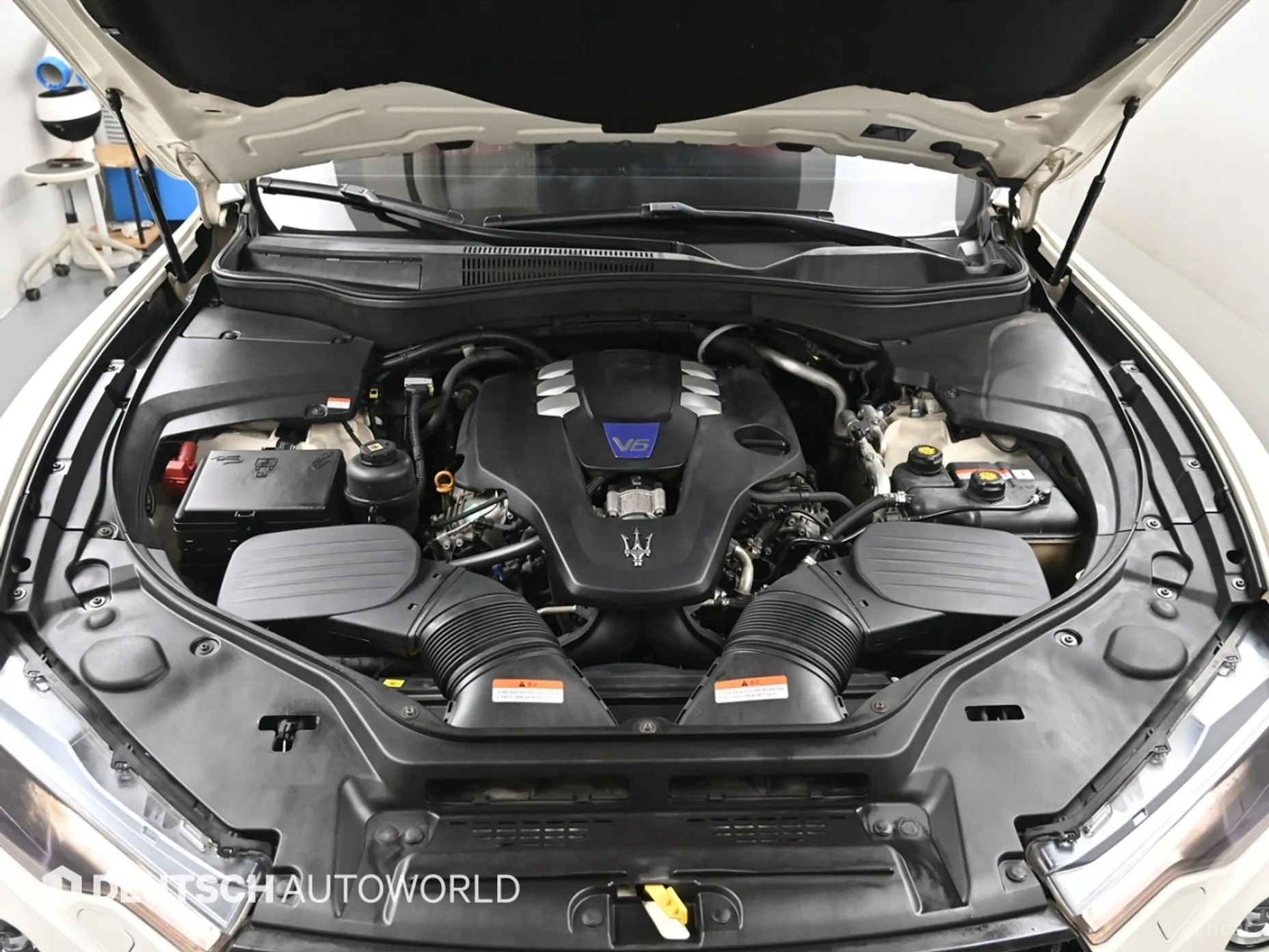 Maserati Levante превью 20