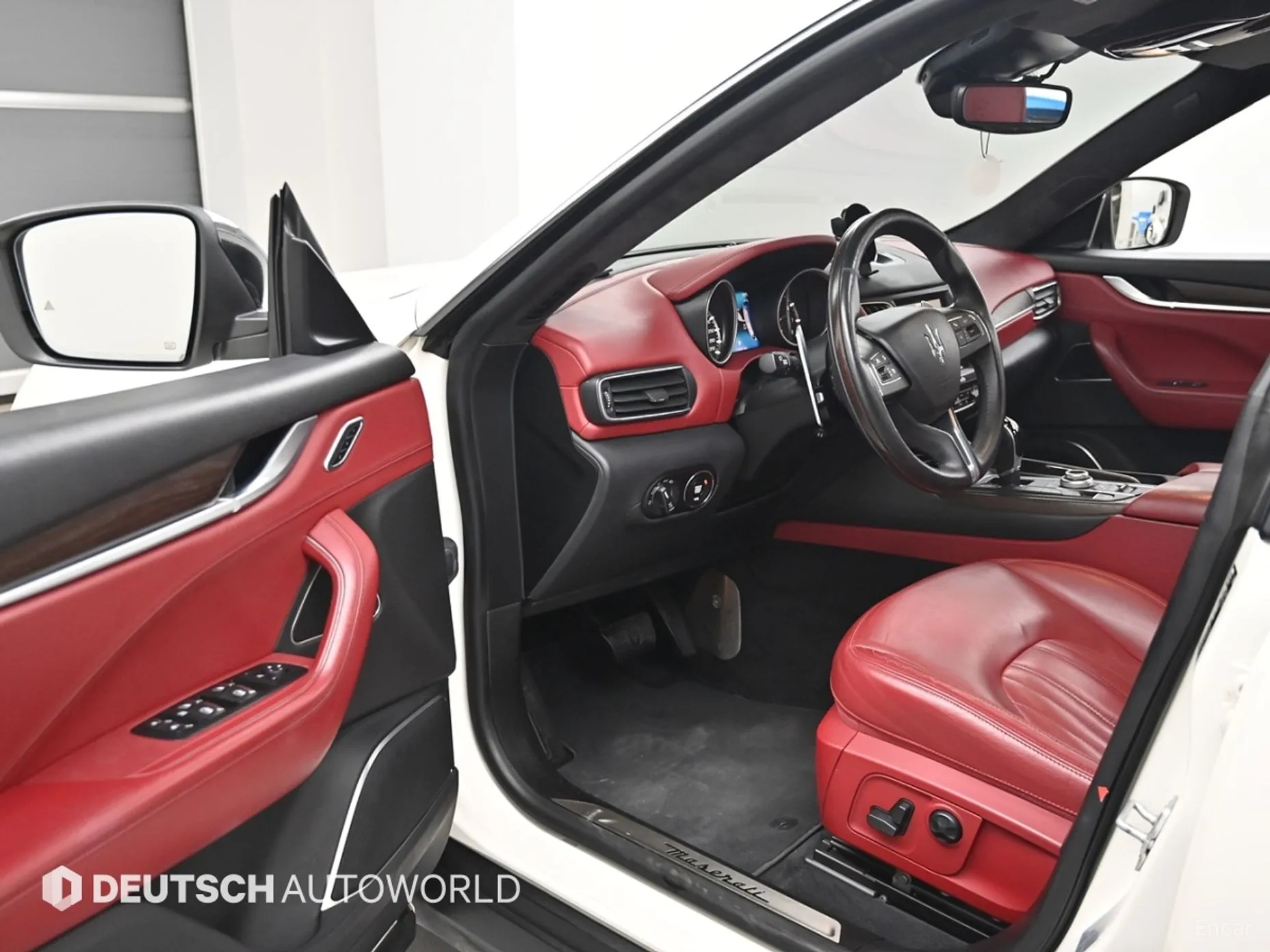 Maserati Levante превью 8