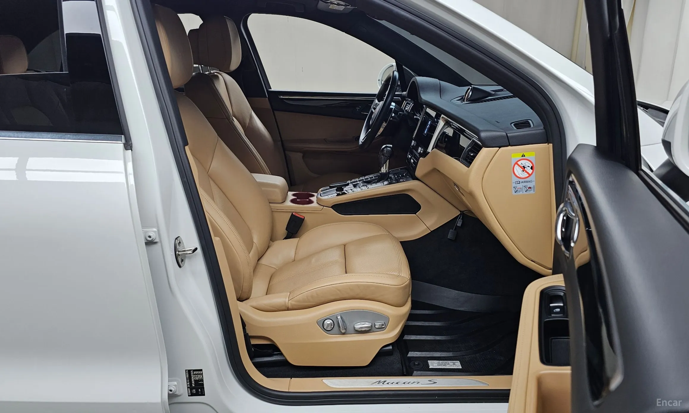Porsche Macan превью 11