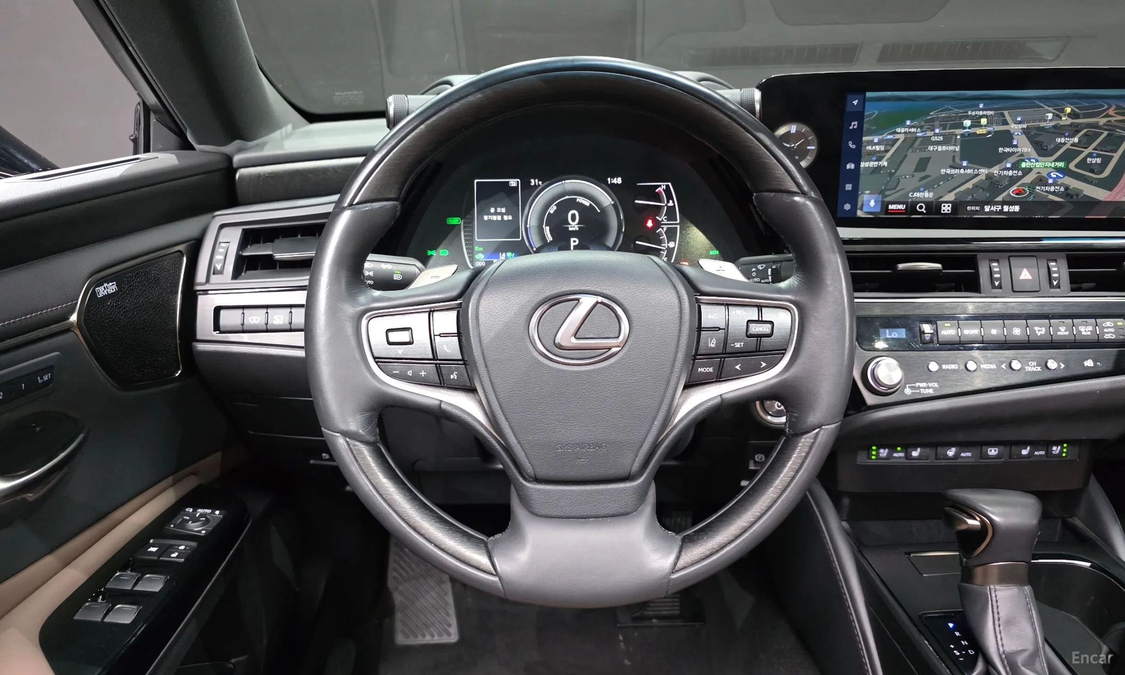 Lexus ES300h 7th Generation превью 12