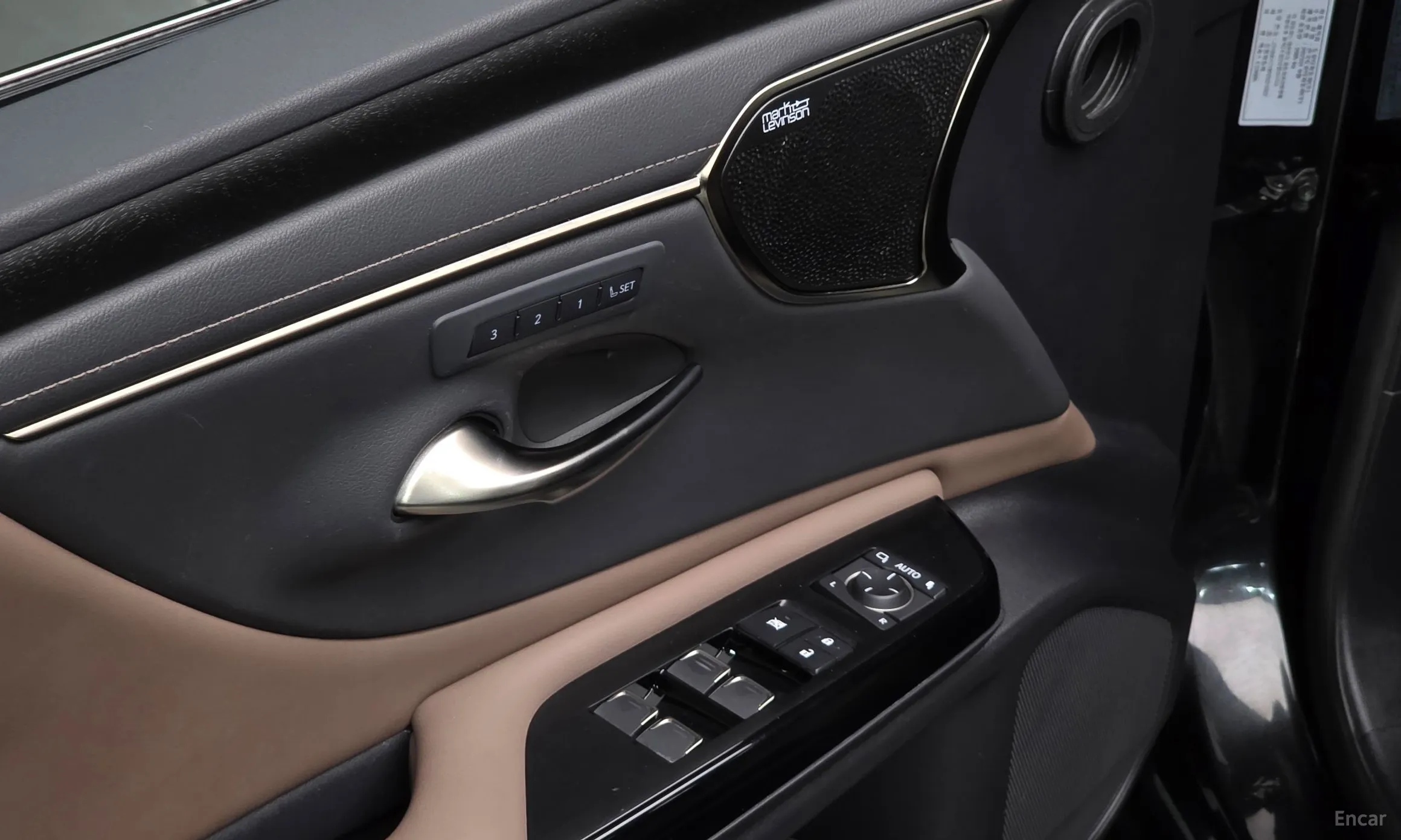 Lexus ES300h 7th Generation превью 16