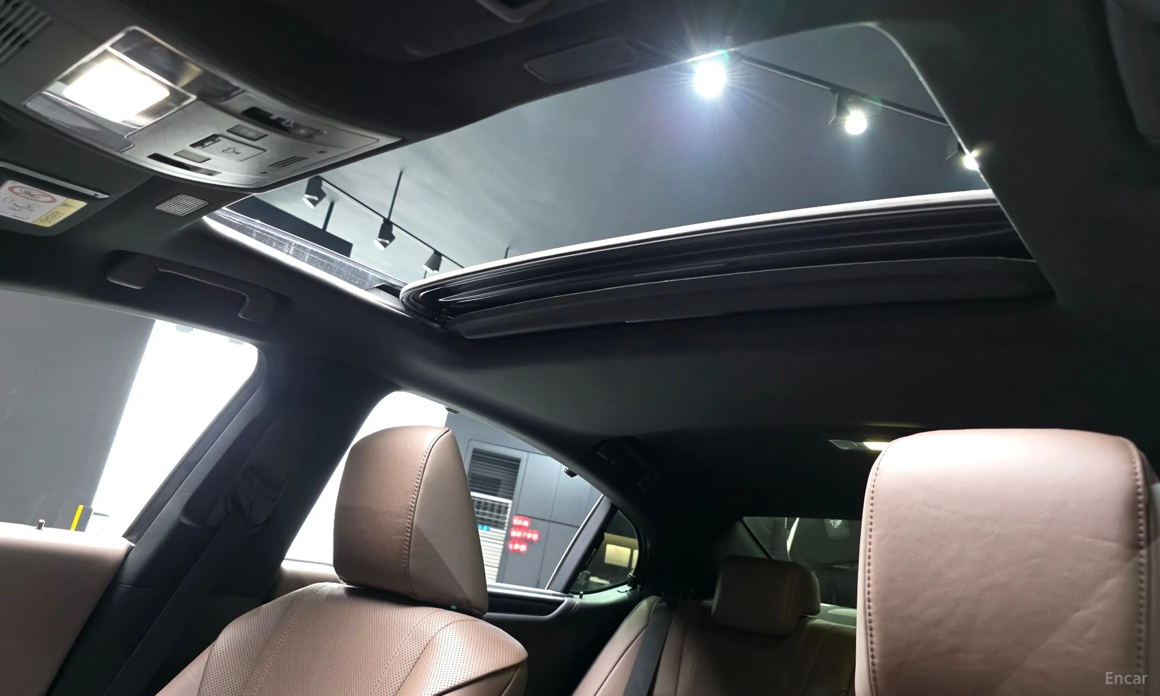 Lexus ES300h 7th Generation превью 19
