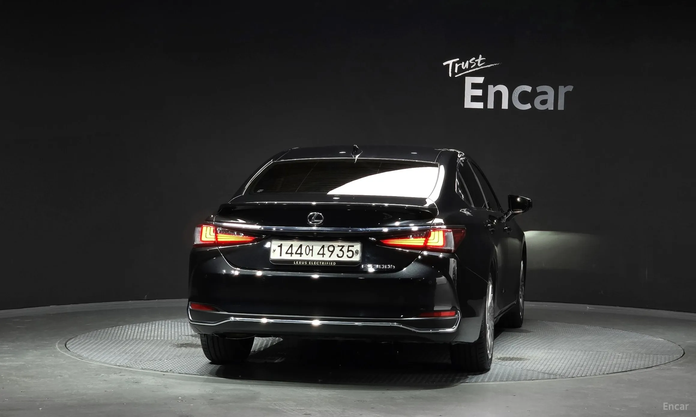 Lexus ES300h 7th Generation превью 4