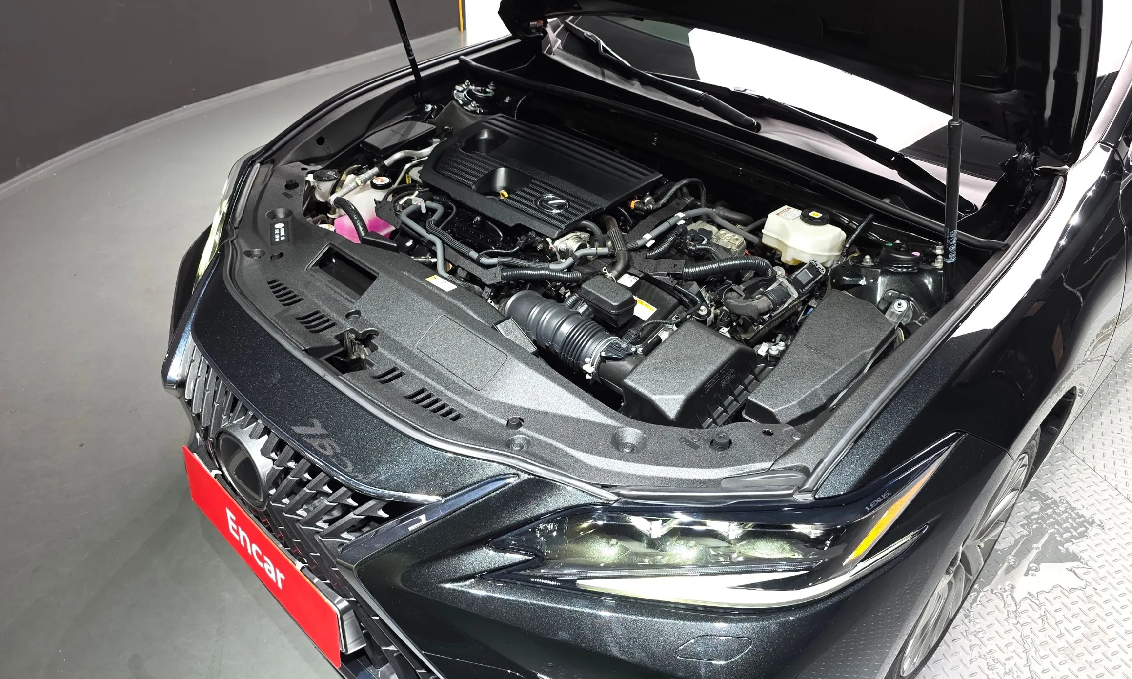 Lexus ES300h 7th Generation превью 6