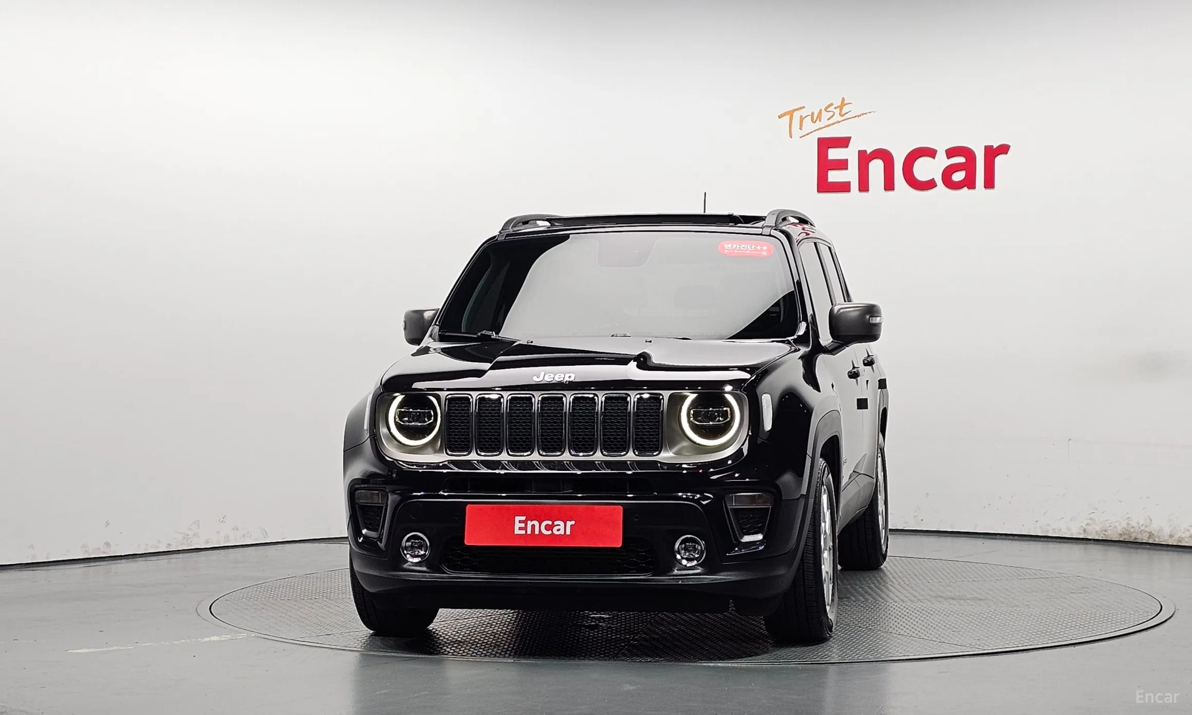 Jeep Renegade превью 3