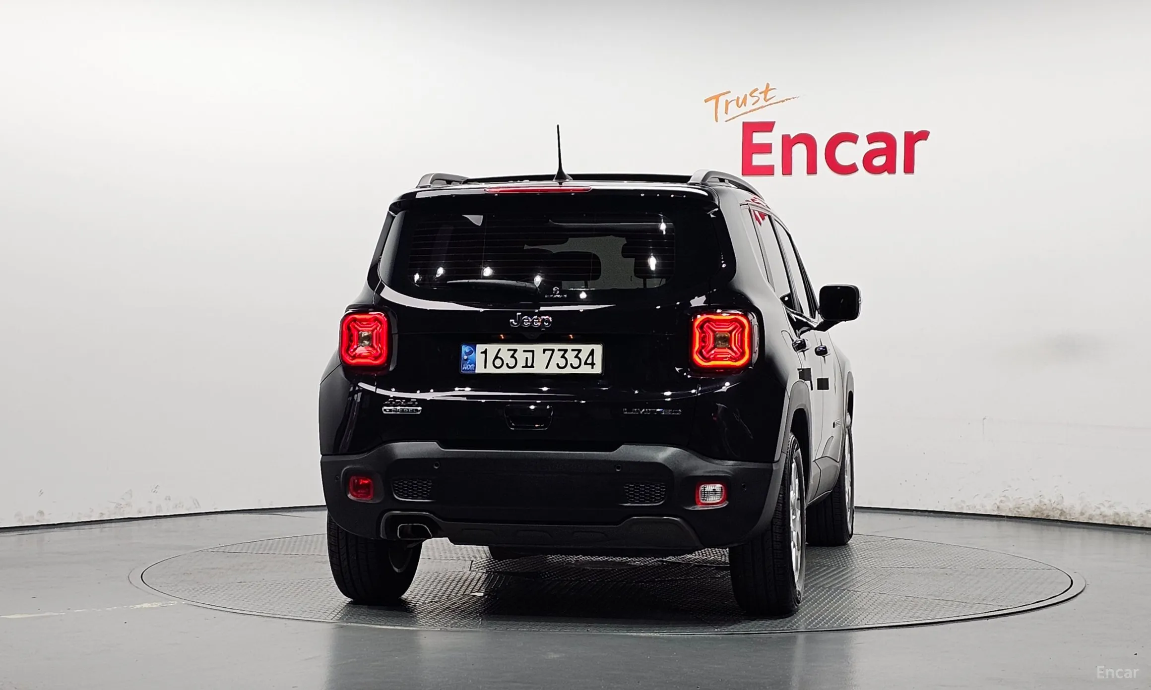 Jeep Renegade превью 4