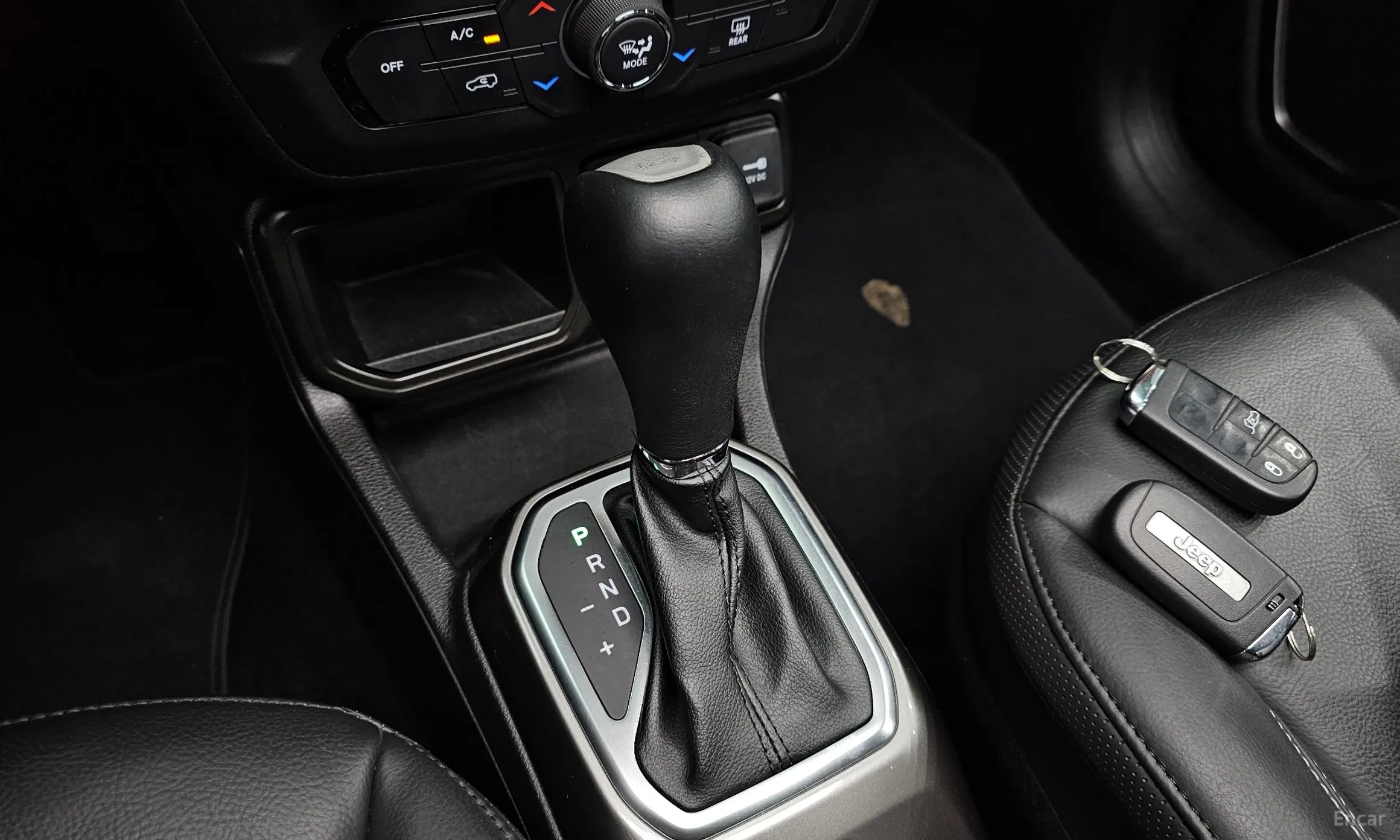 Jeep Renegade превью 9