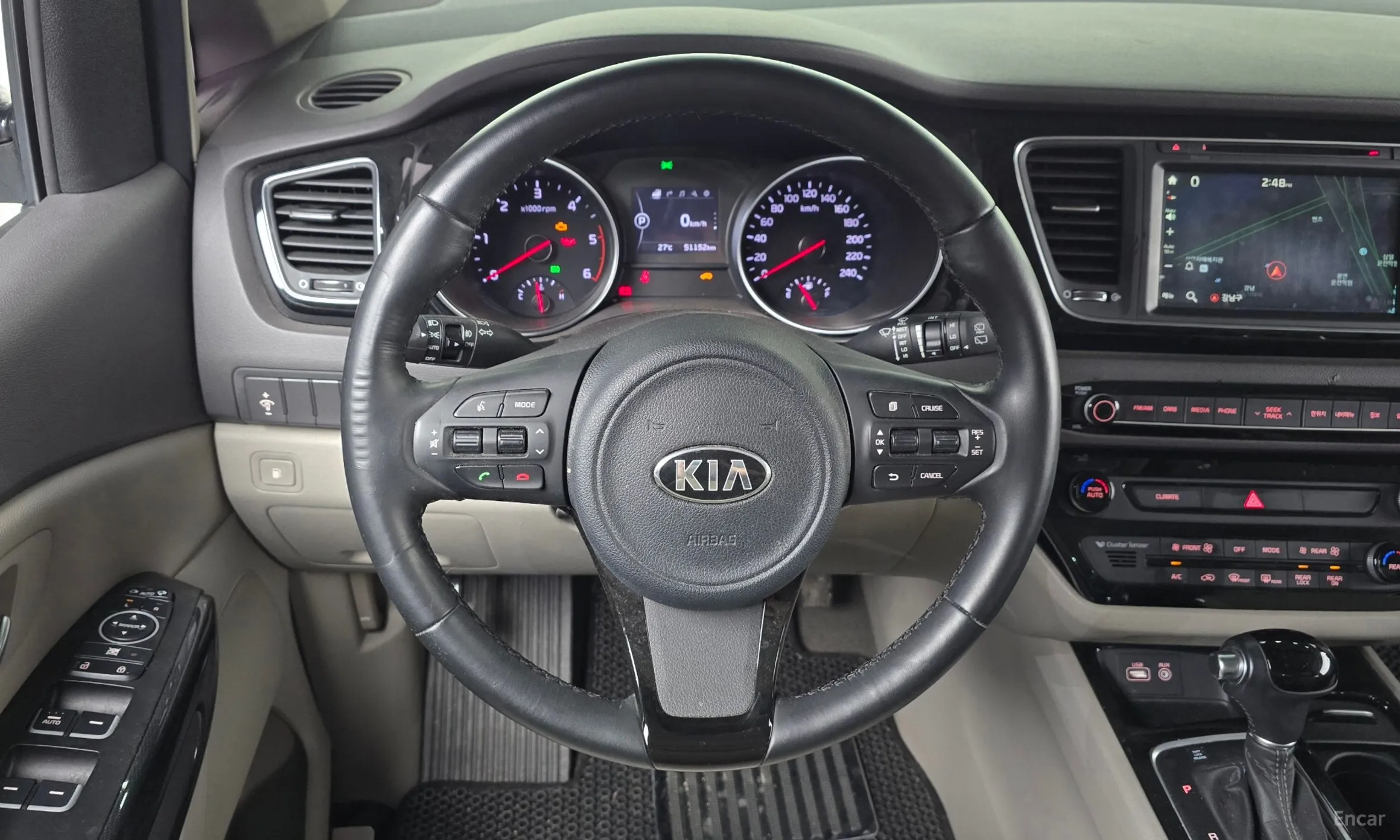 Kia Carnival превью 13