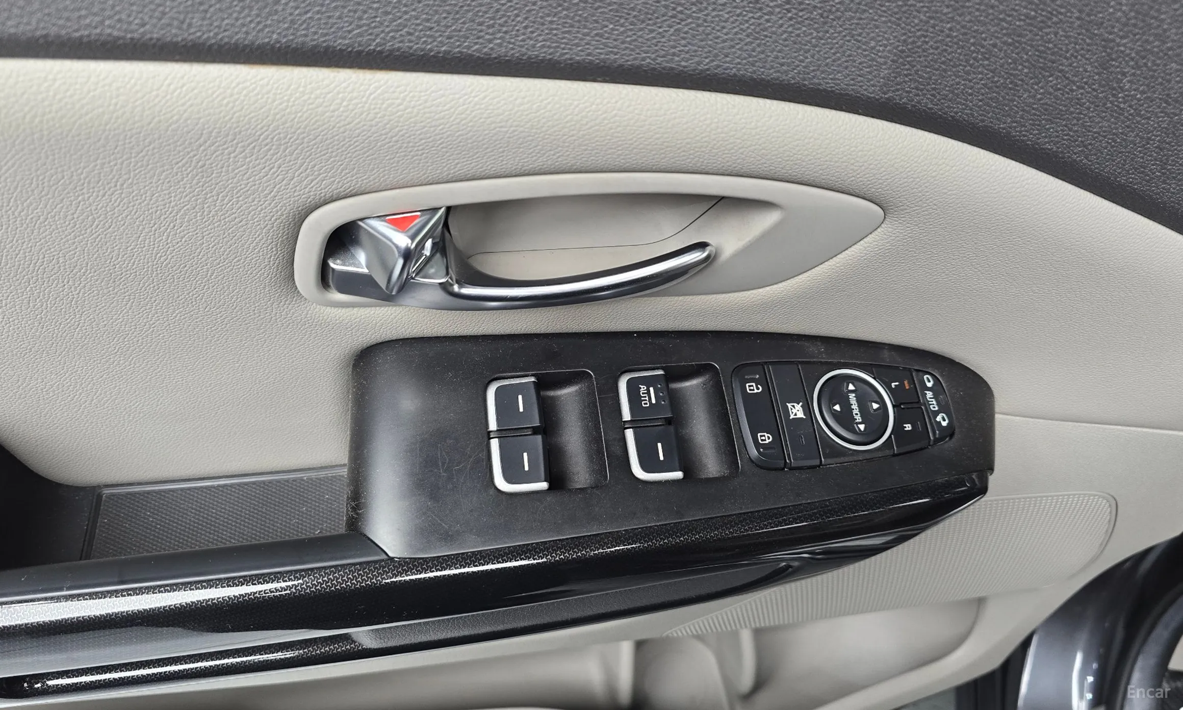 Kia Carnival превью 16