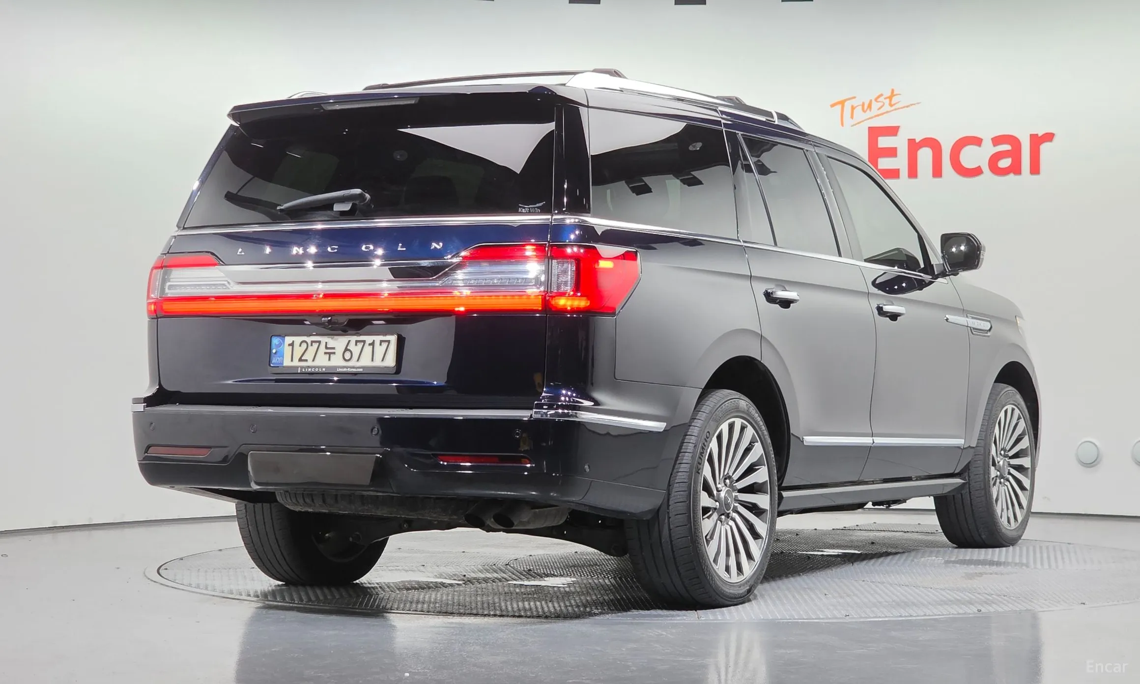 Lincoln Navigator 4th generation