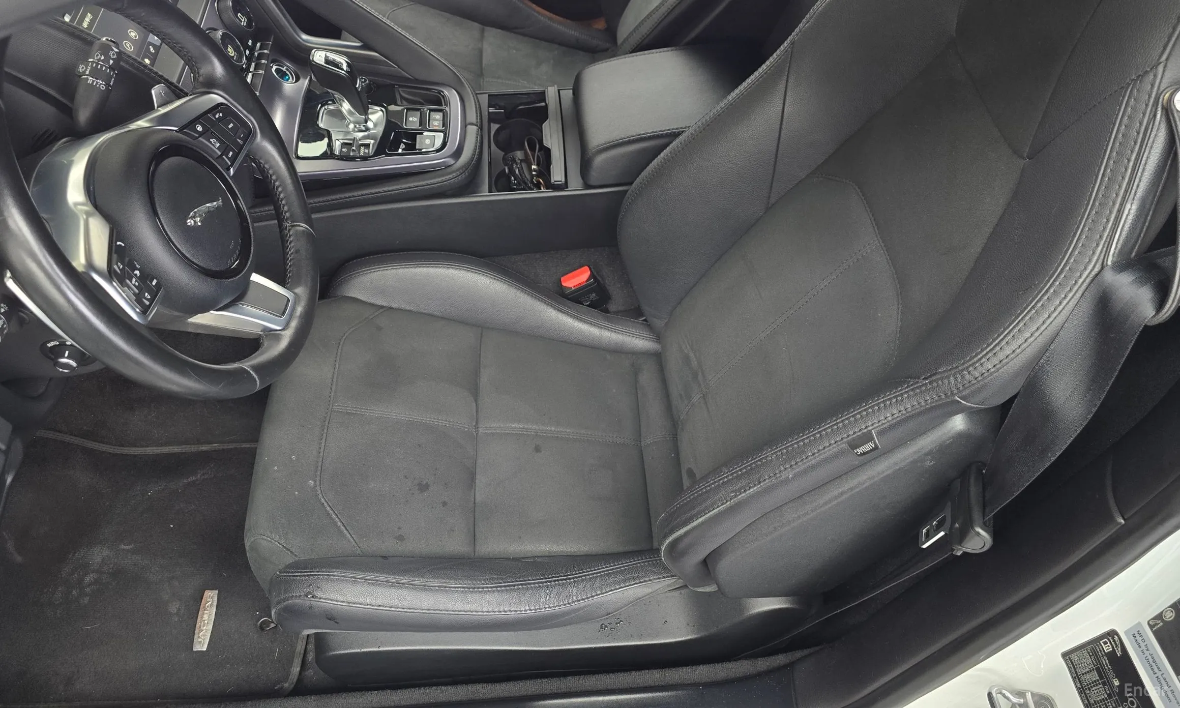 Jaguar F-TYPE превью 12