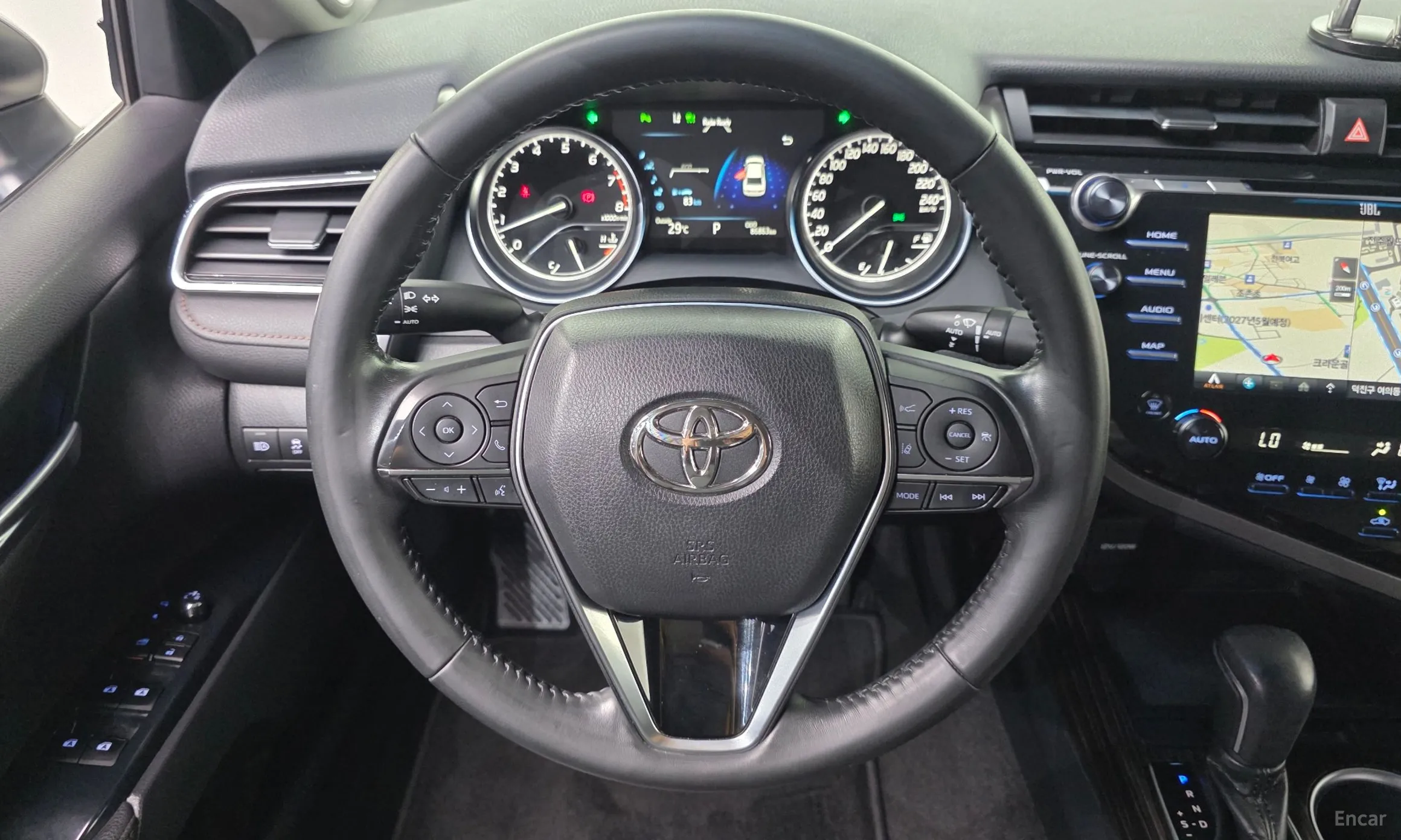Toyota Camry (XV70) превью 13