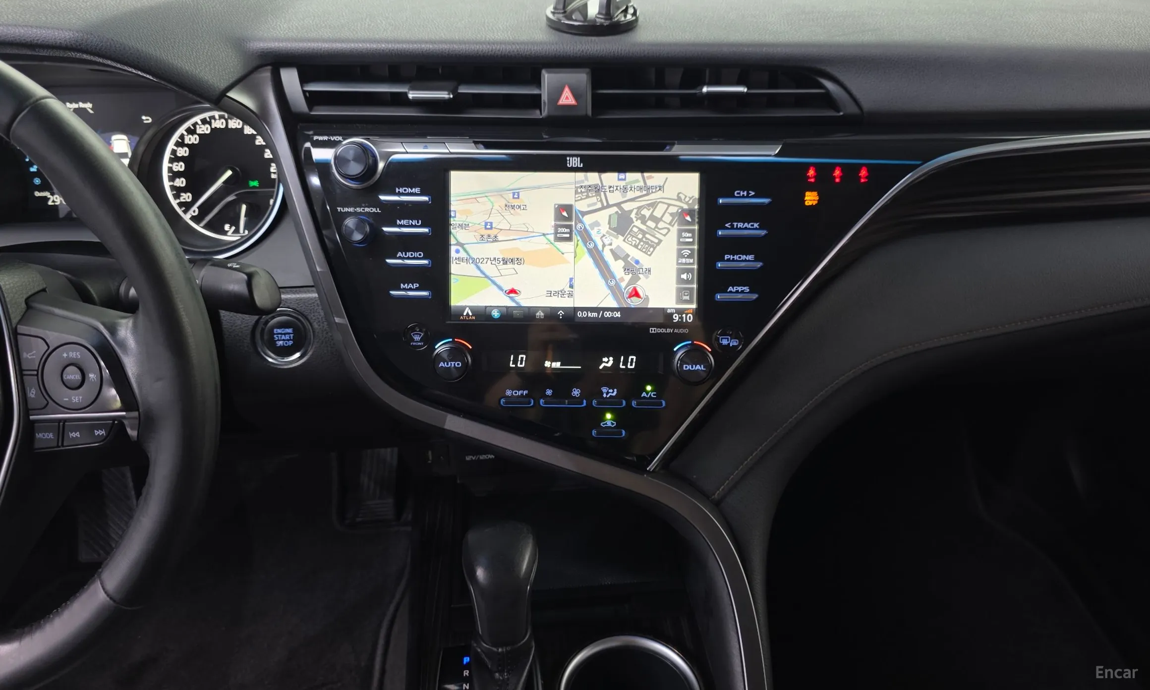 Toyota Camry (XV70) превью 14