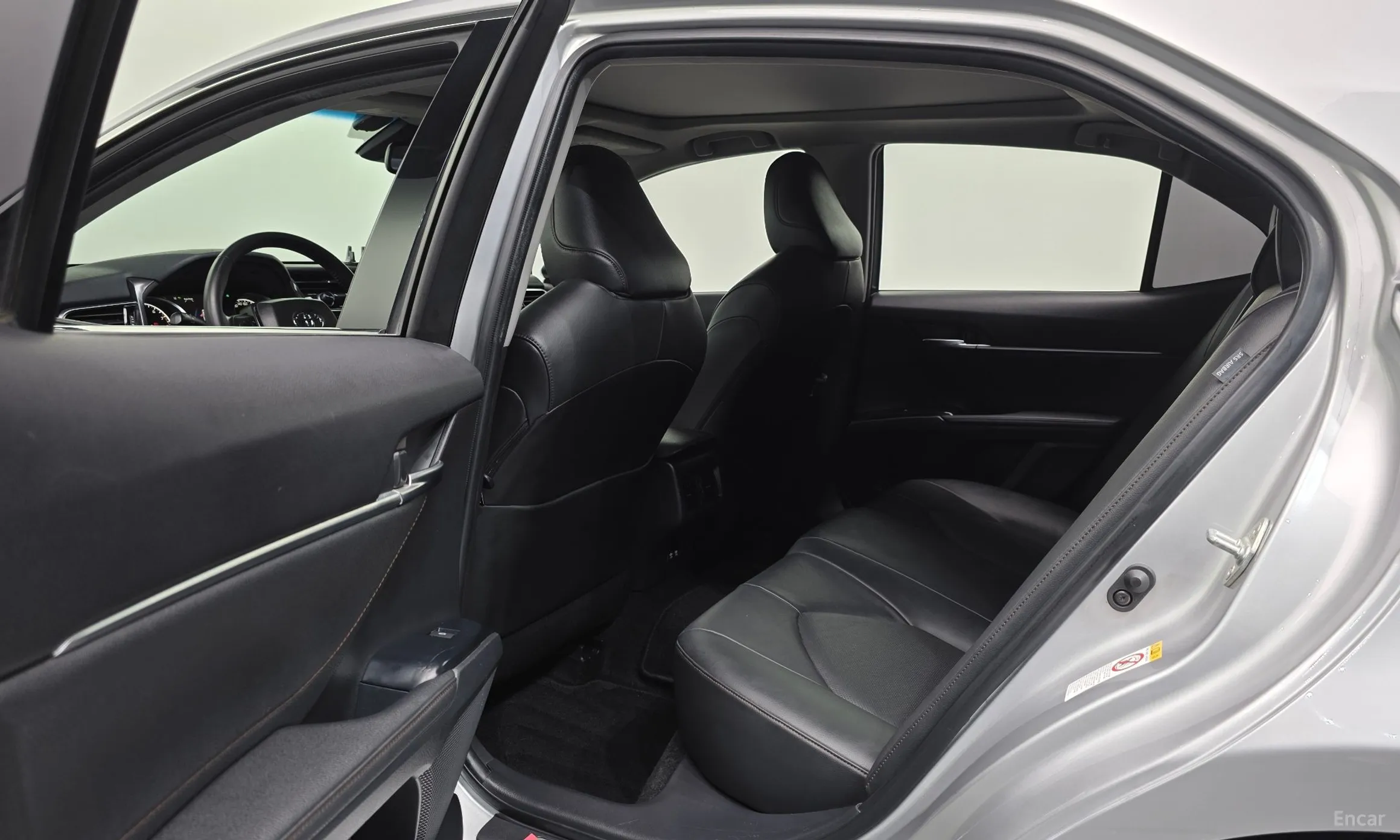 Toyota Camry (XV70) превью 17