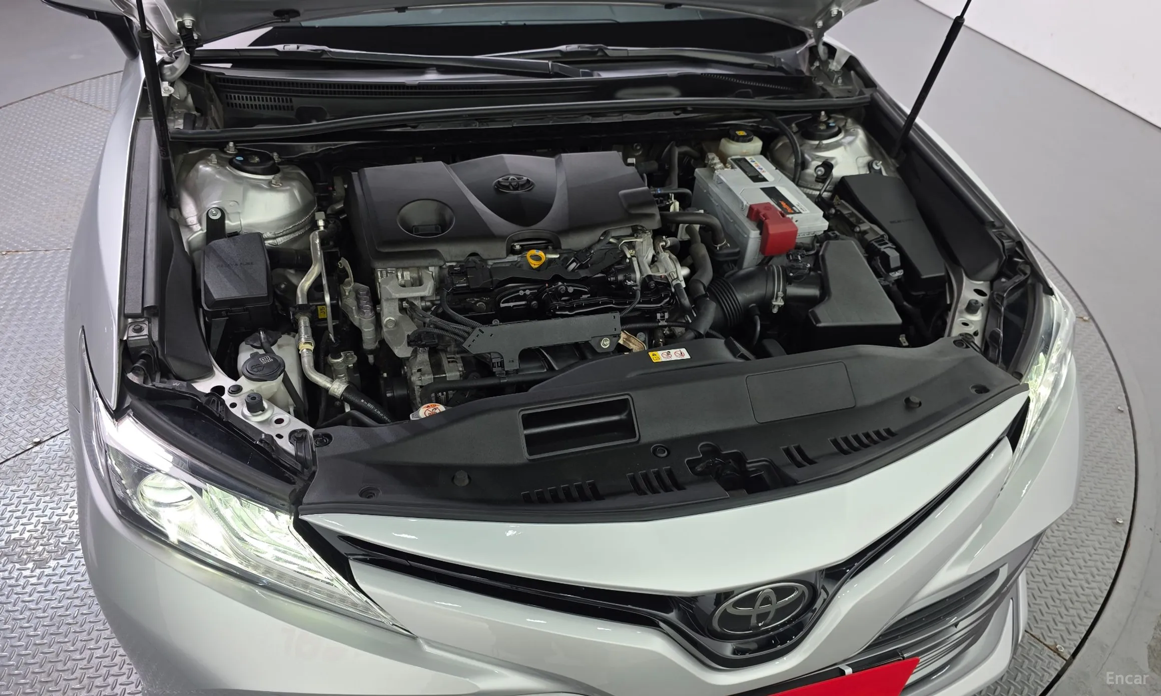 Toyota Camry (XV70) превью 6