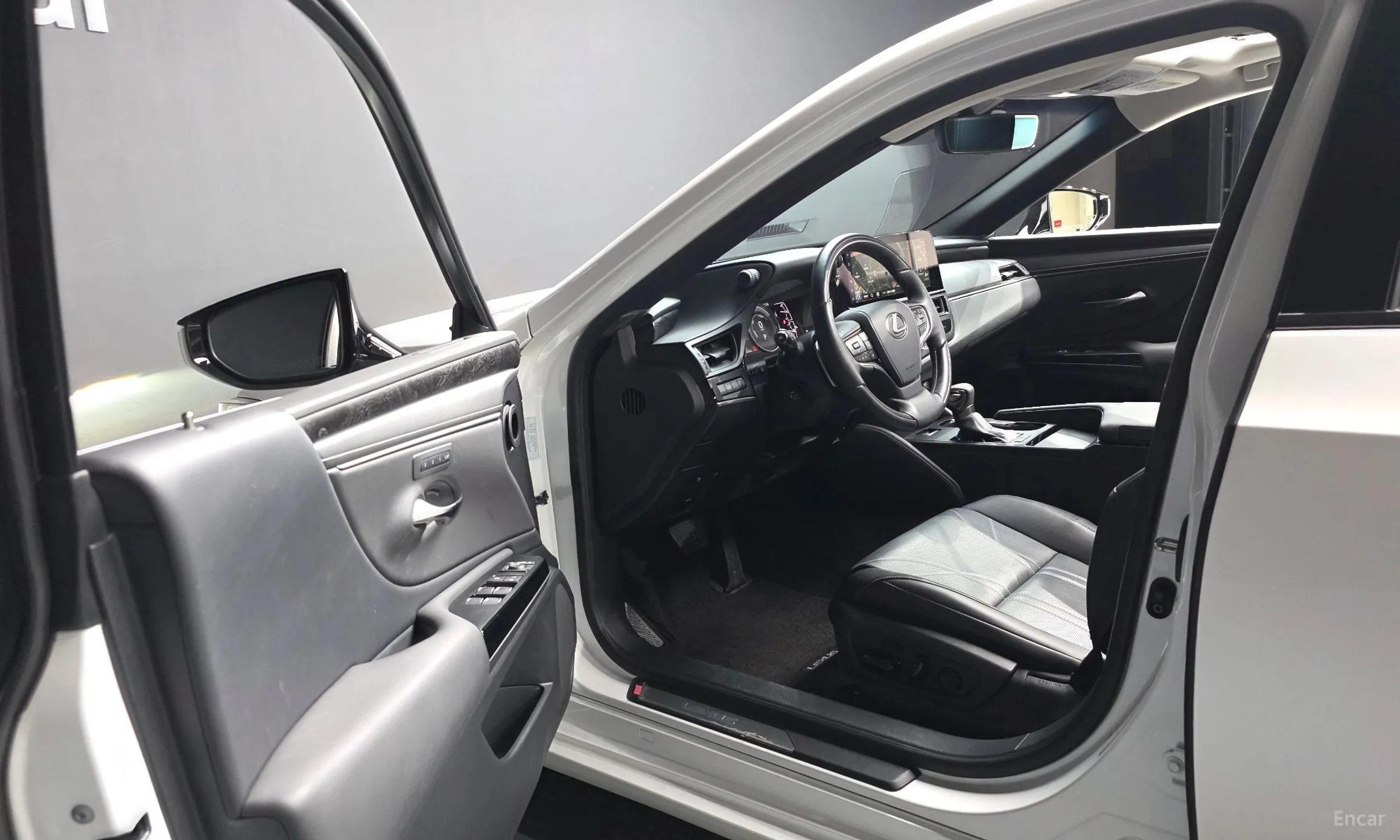 Lexus ES300h 7th Generation превью 10