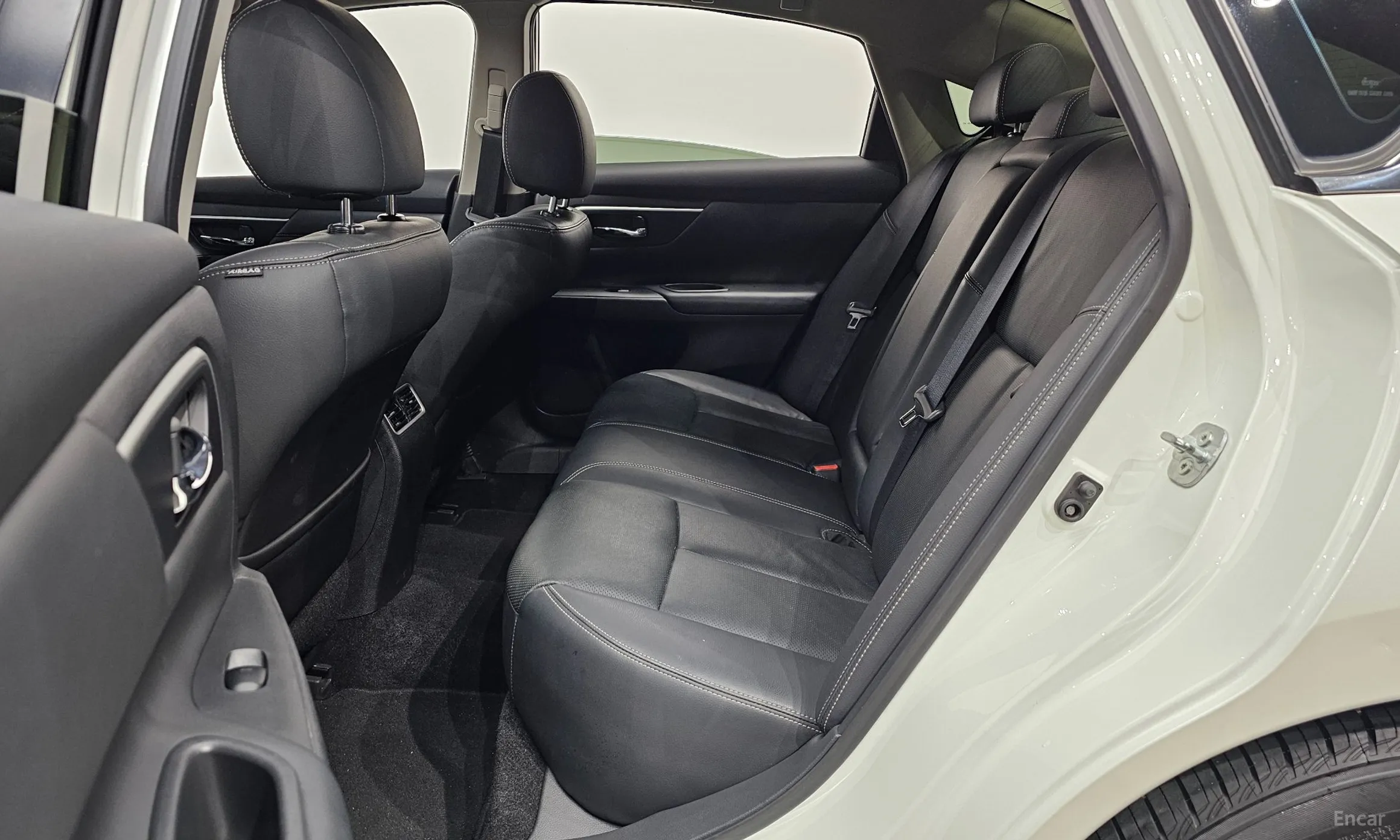 Nissan Altima превью 11