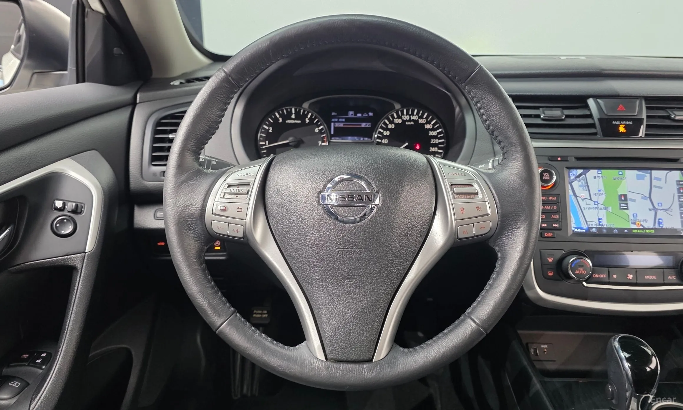 Nissan Altima превью 15