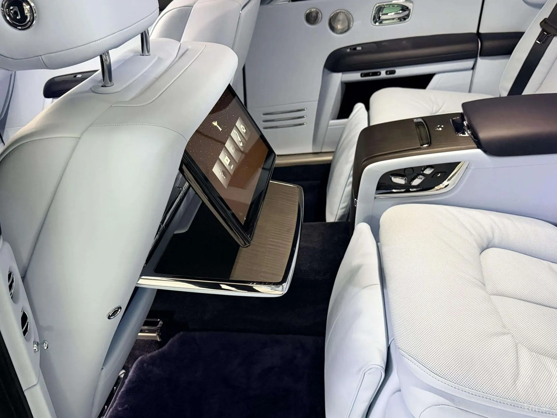 Rolls-Royce Ghost 2nd Generation превью 14