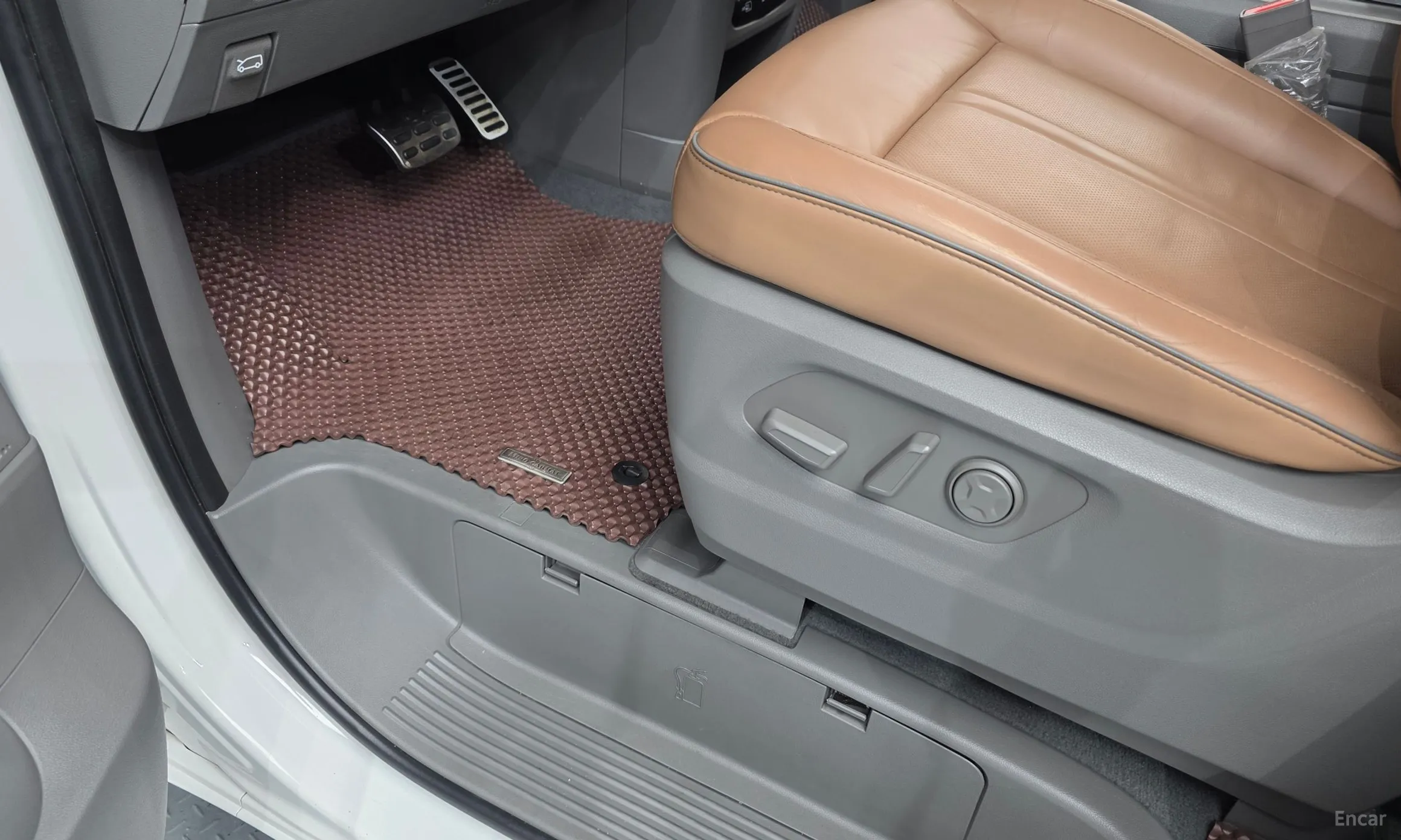 Hyundai Staria превью 18