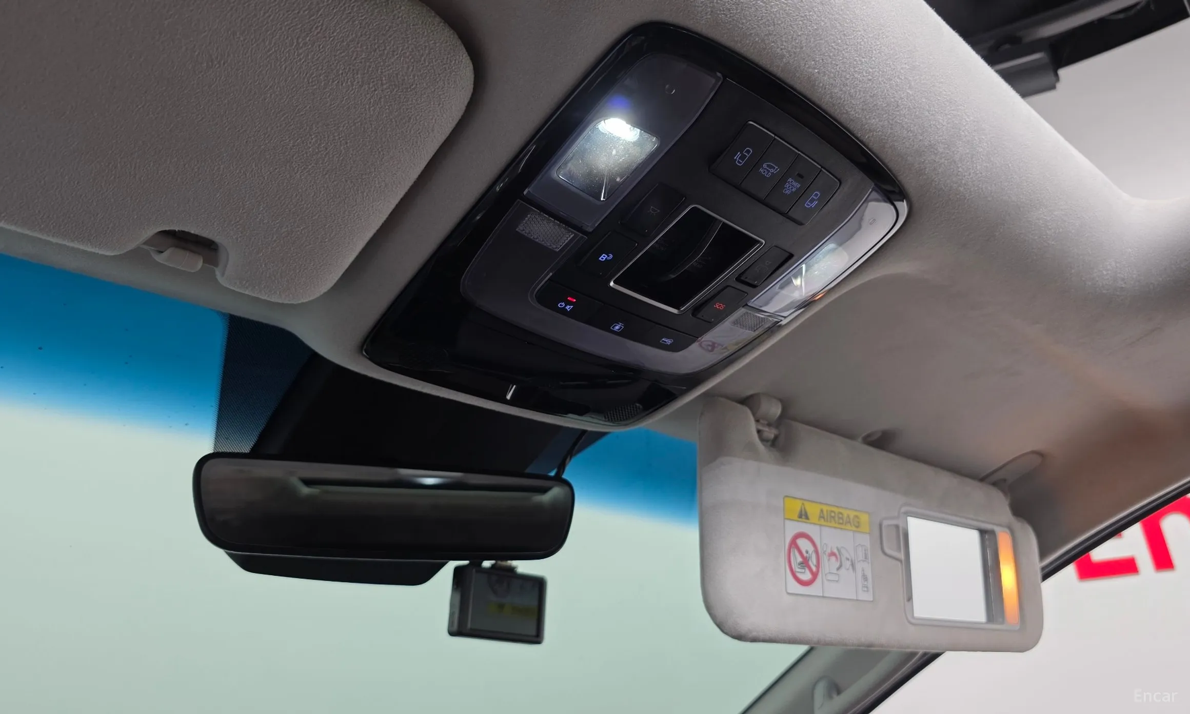 Hyundai Staria превью 20
