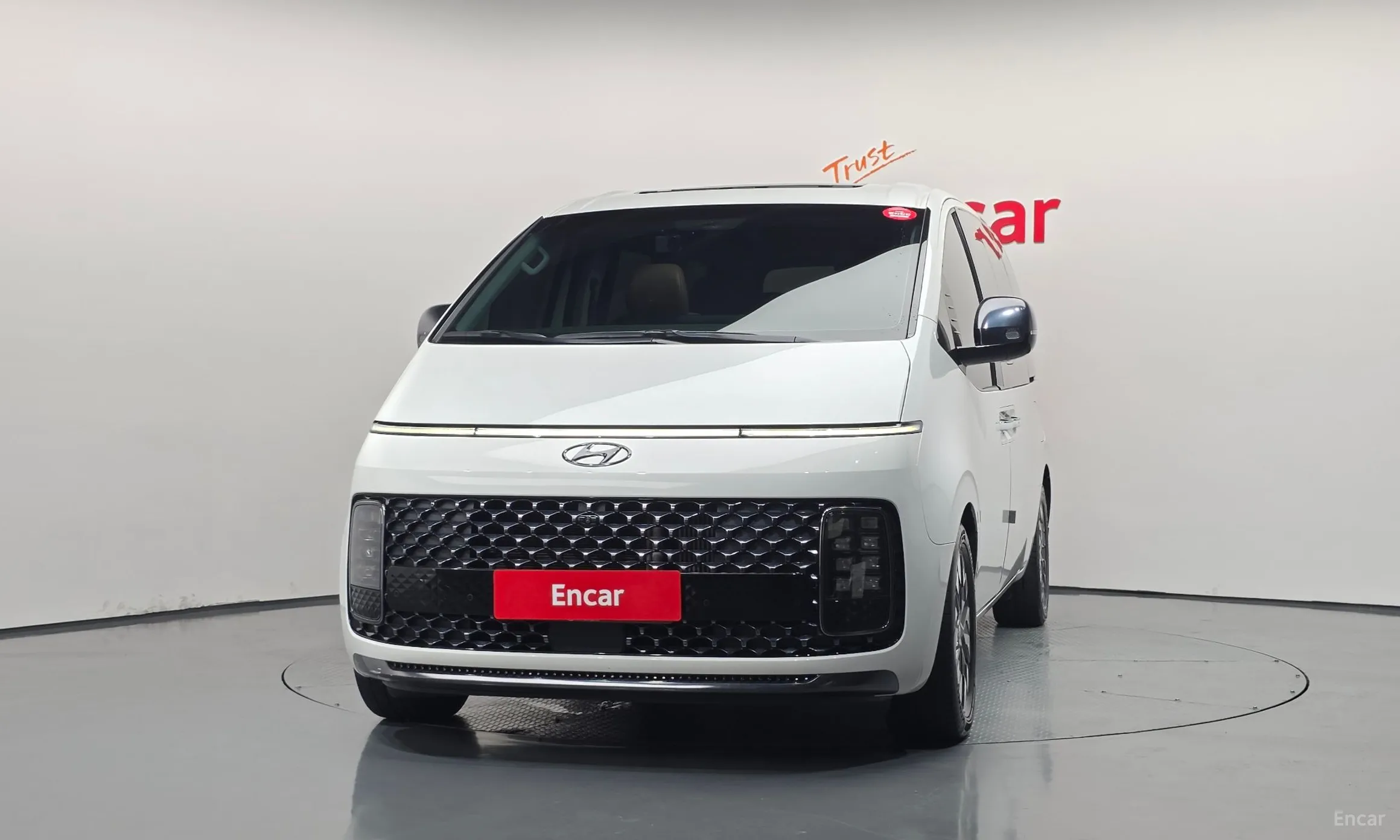 Hyundai Staria превью 3