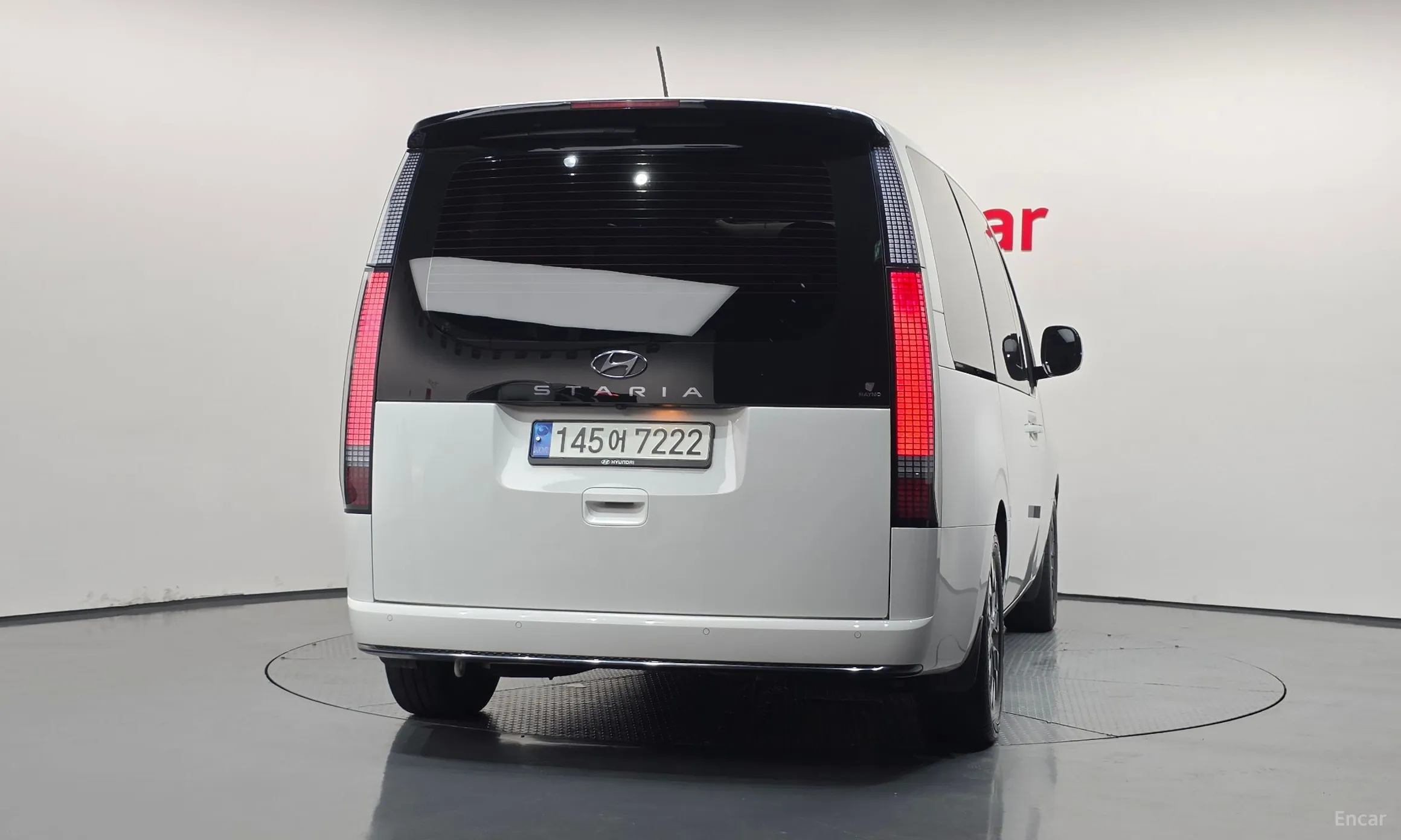 Hyundai Staria превью 4